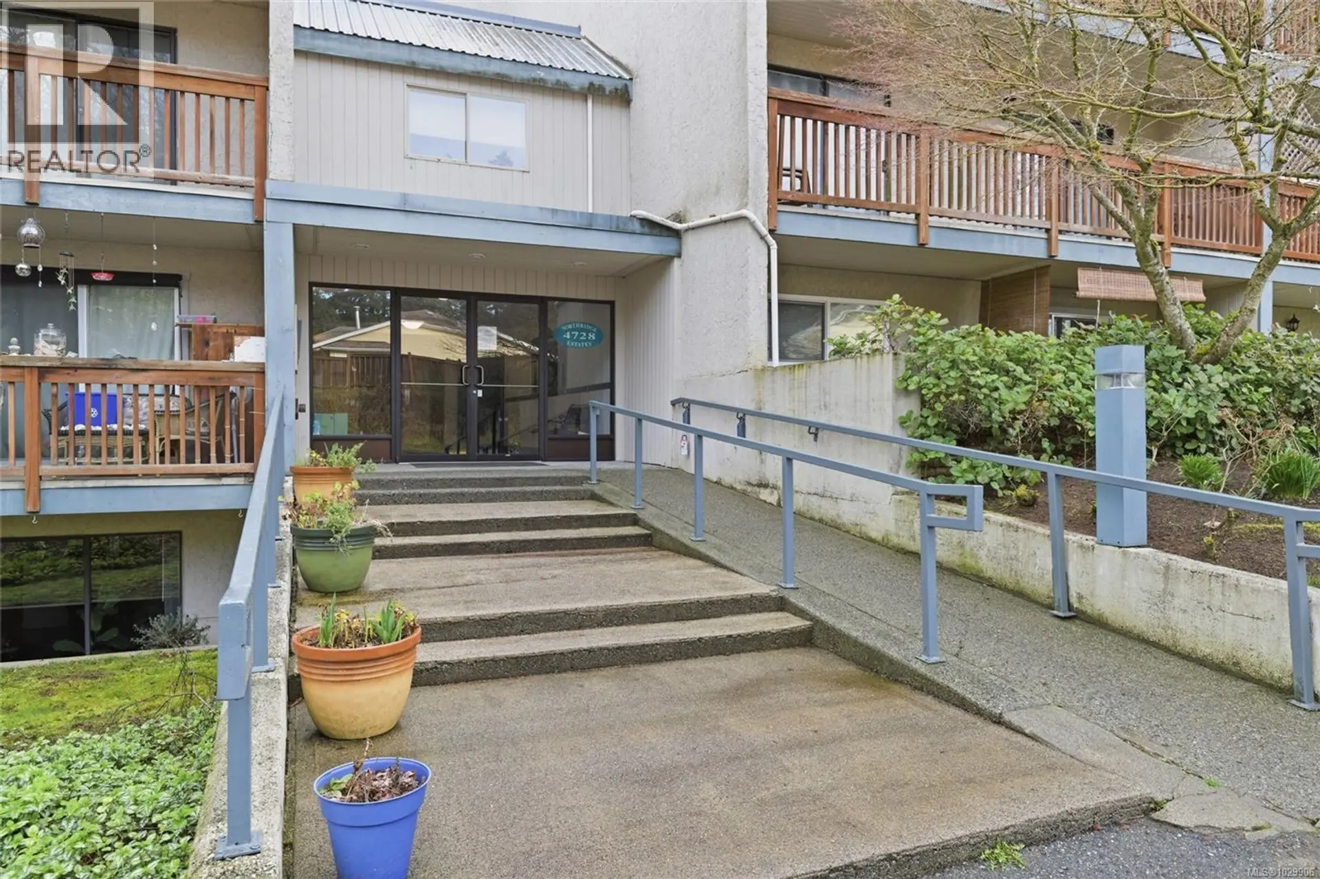 Property at #302 4728 UPLANDS DR, Nanaimo, BC