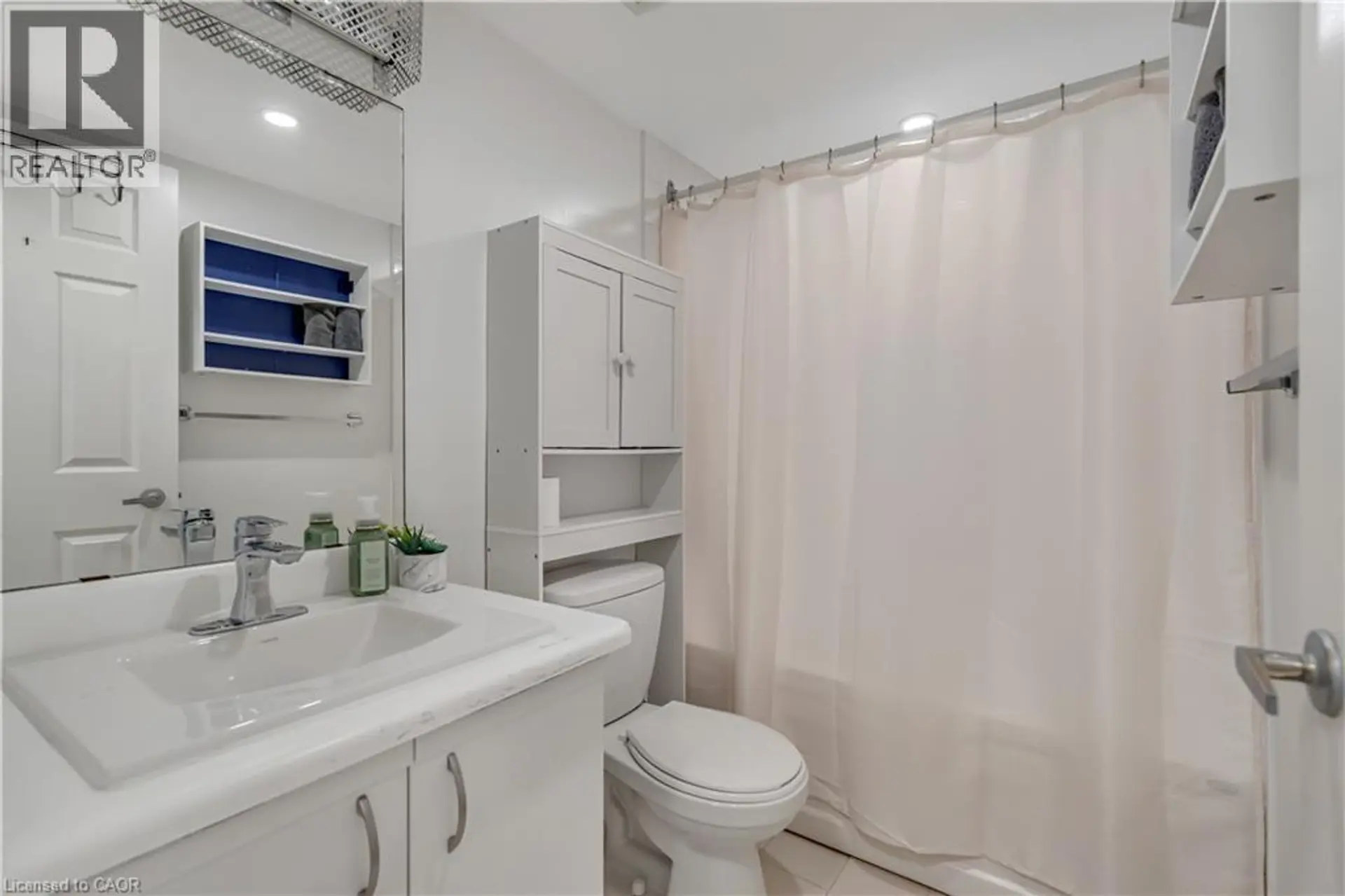 #903 25 AGNES Street - Image 6