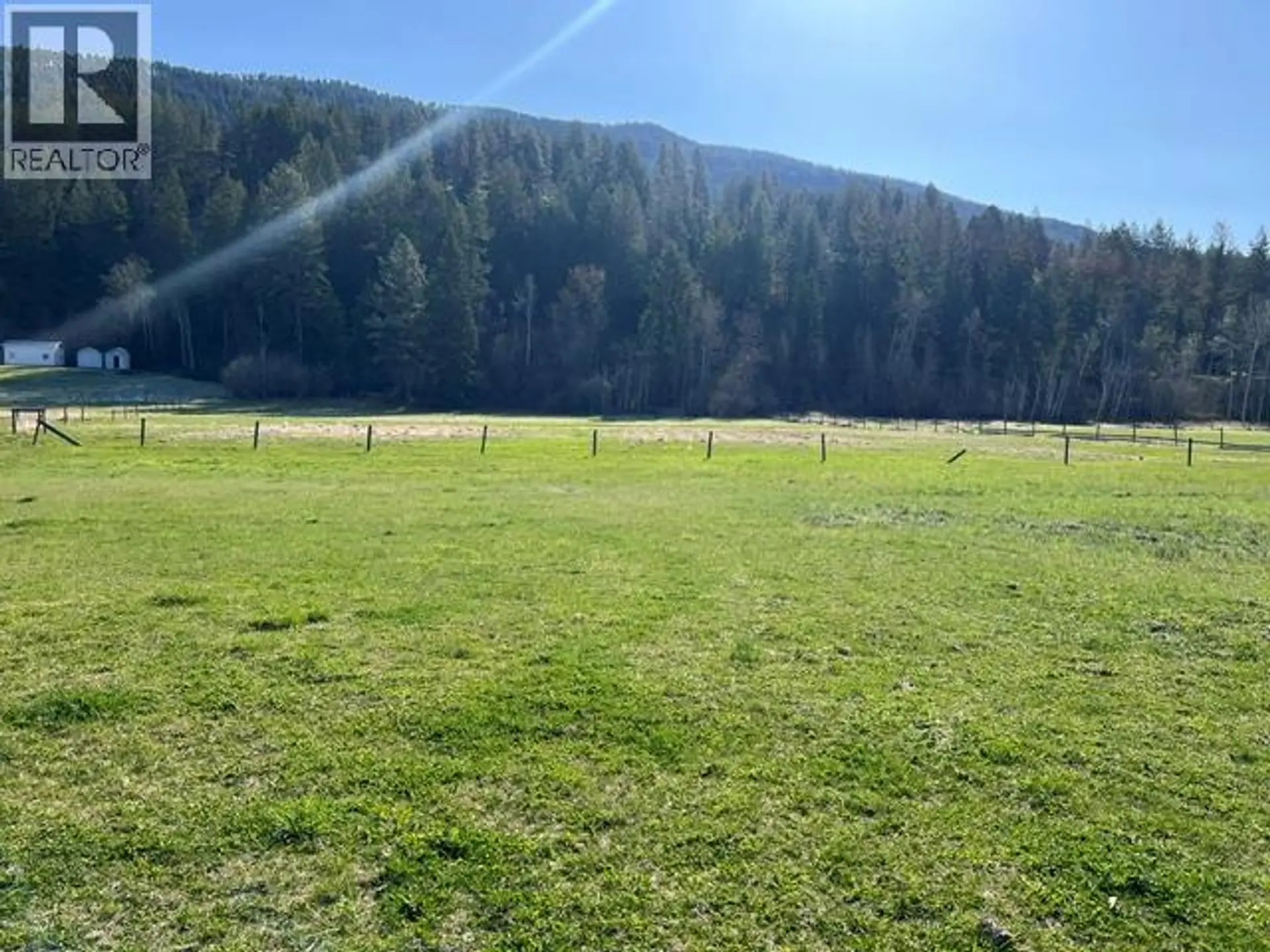 Property at 2802 LOWER WYNNDEL ROAD, Wynndel, BC