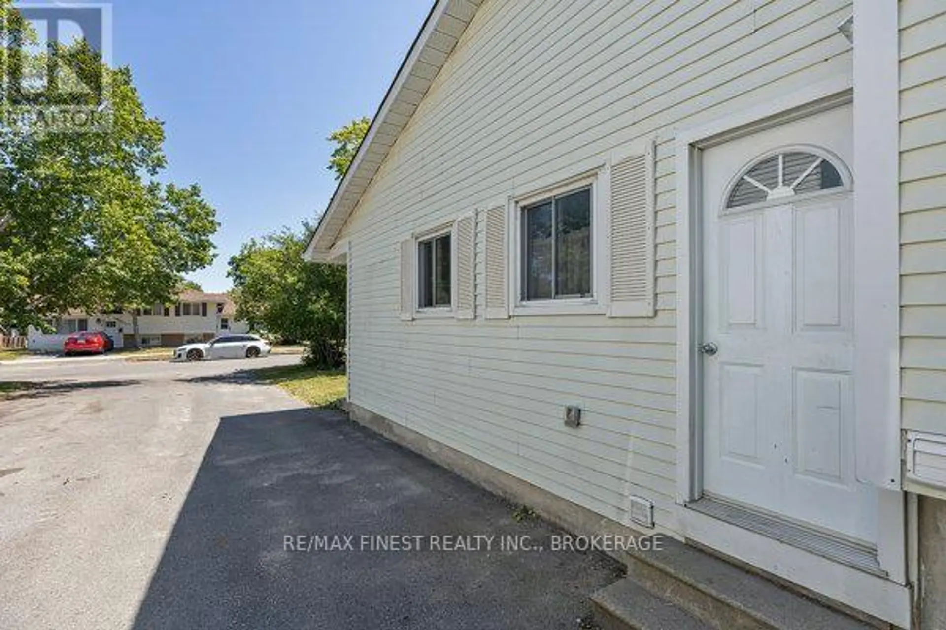 30 WOODSTONE CRESCENT - Image 7