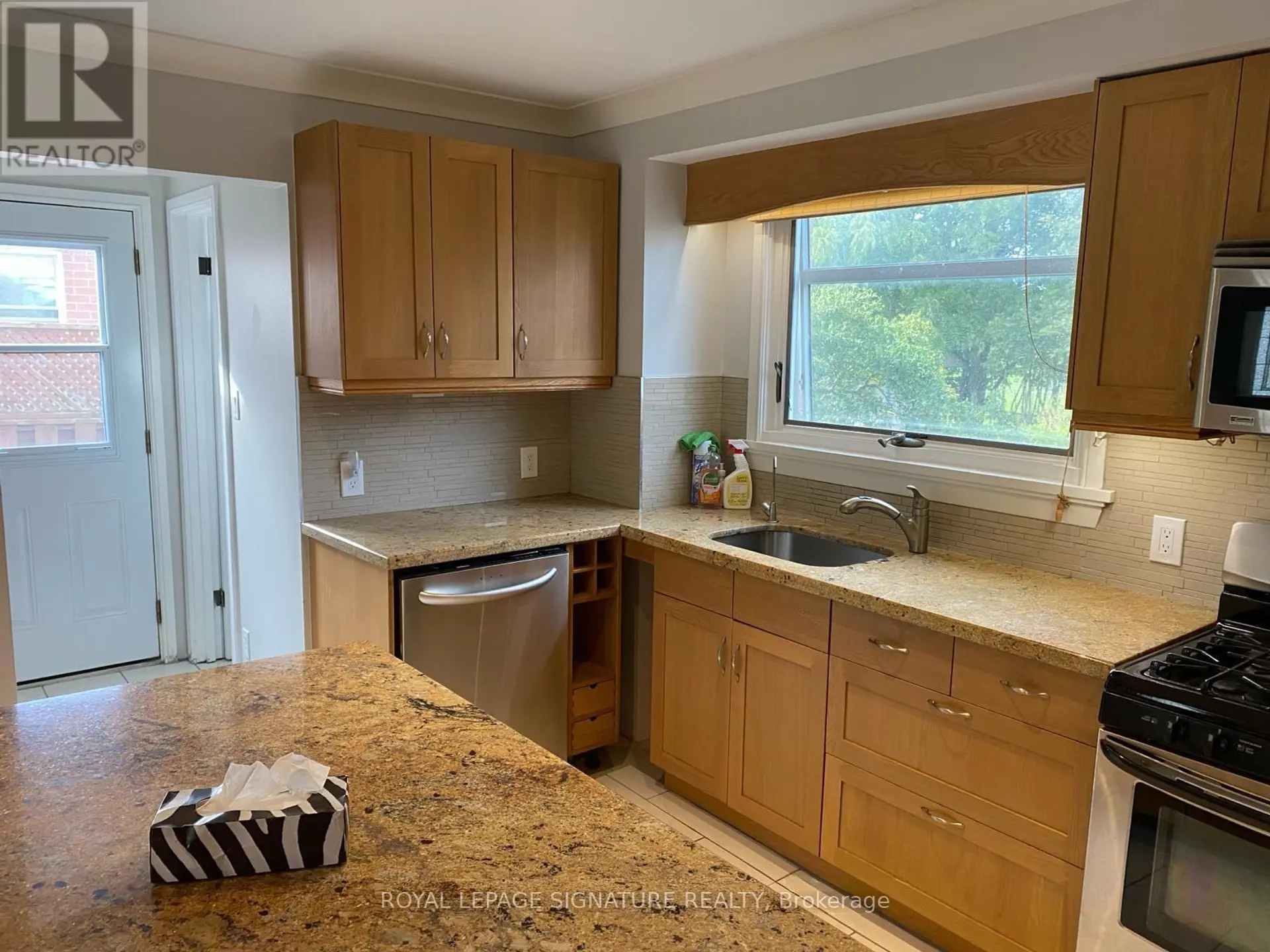 459 DIXON BOULEVARD - Image 9