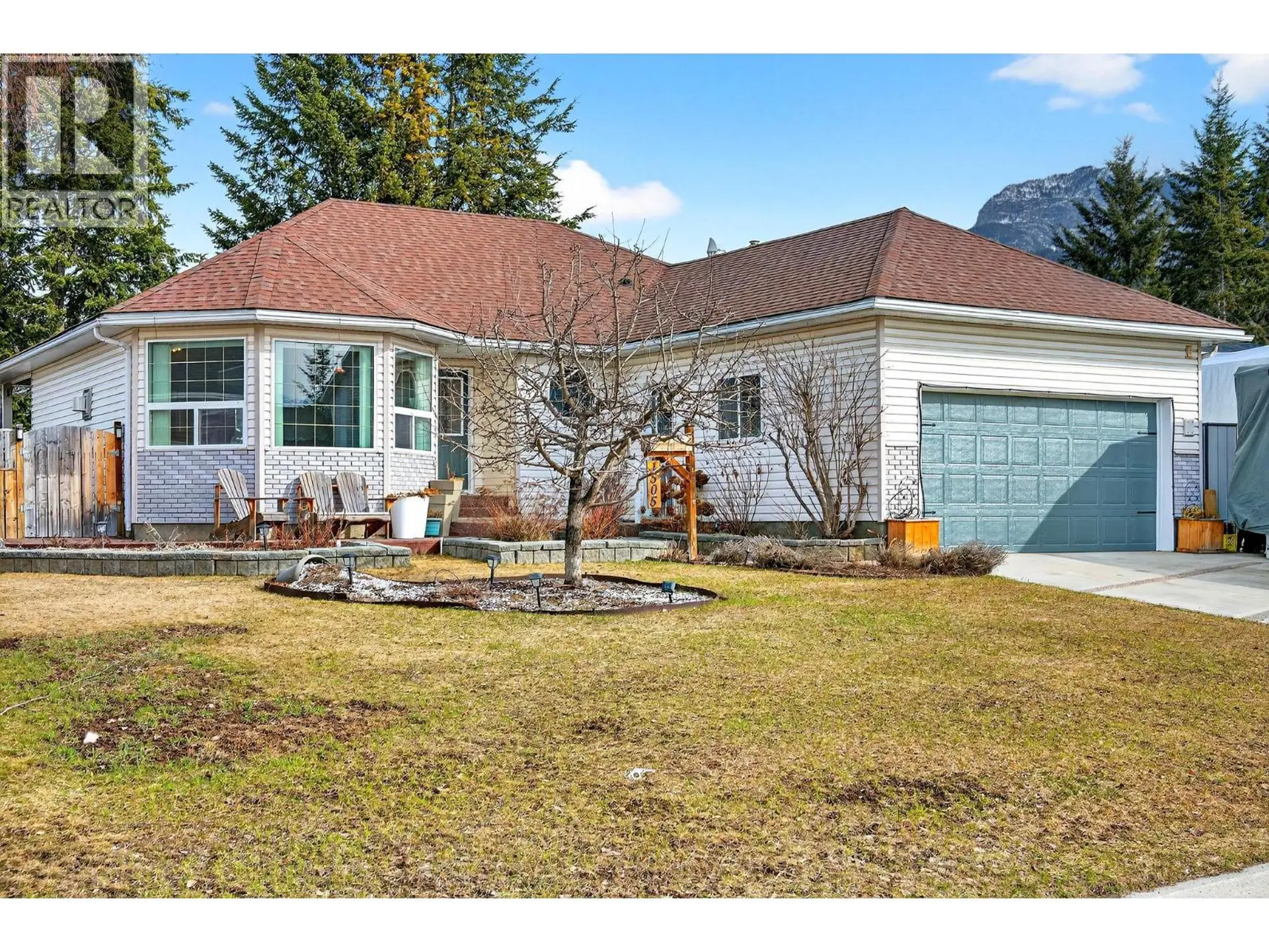 Property at 1505 Cedar Street, Golden, BC