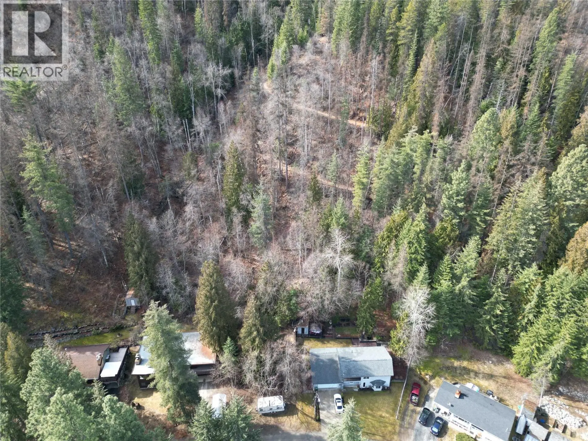 Property at 800 LYNNWOOD CRESCENT, Castlegar, BC