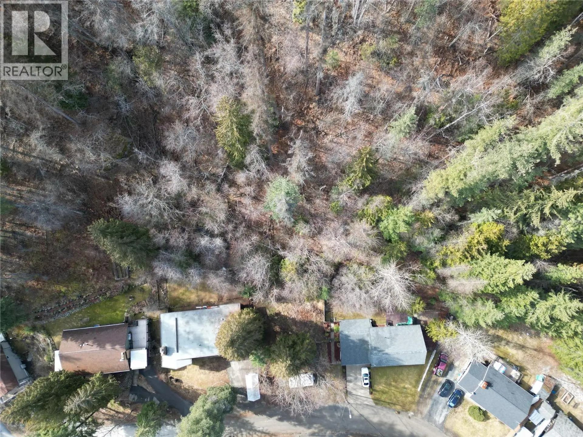 Property at 800 LYNNWOOD CRESCENT, Castlegar, BC