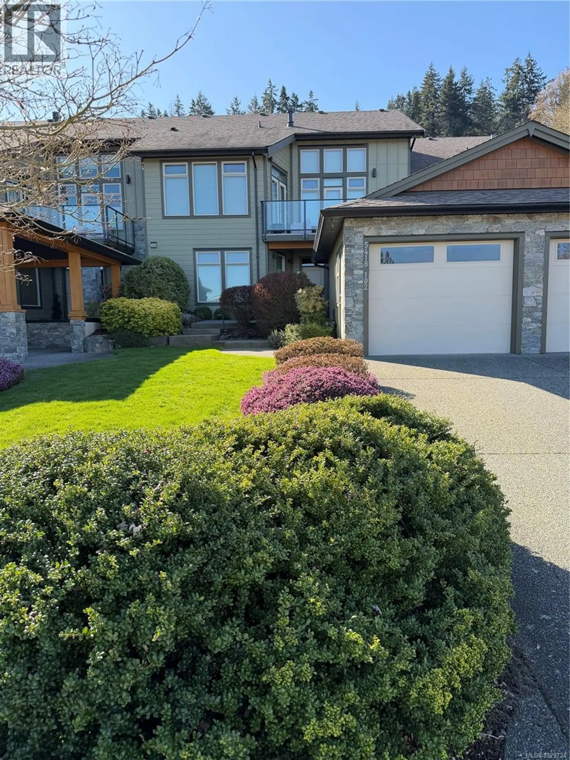 Property at #102 5418 Jacobs Lane, Nanaimo, BC
