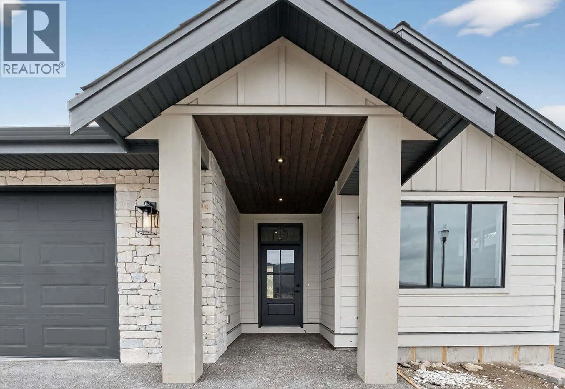 Property at 2125 Montenegro Drive, Kelowna, BC