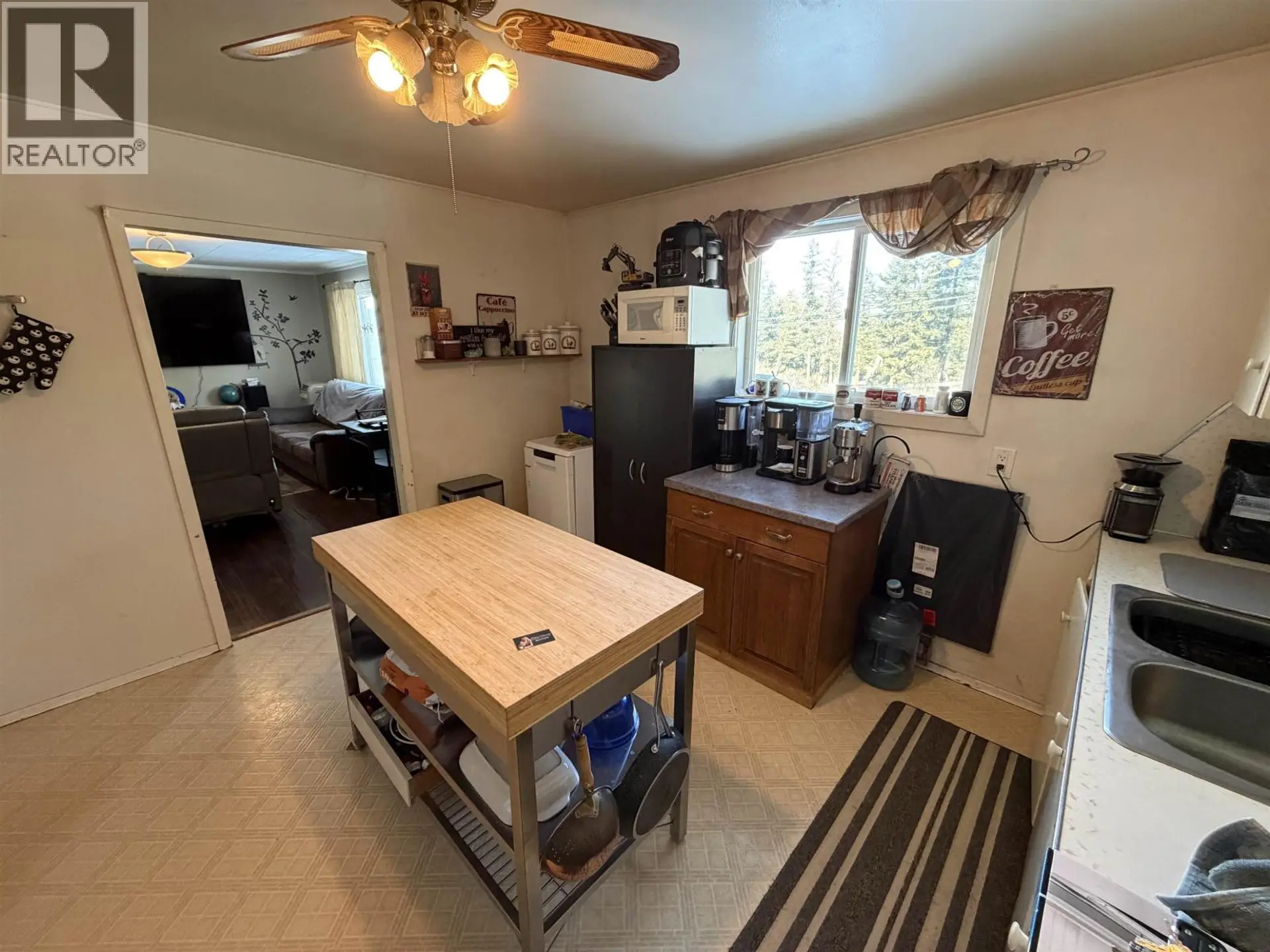 Property at 915 DOG CREEK ROAD, Williams Lake, BC