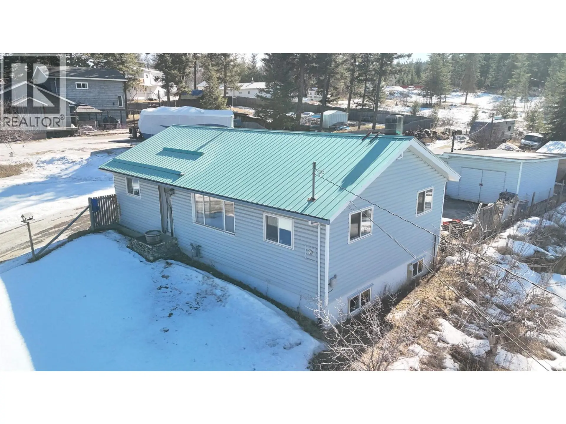 Property at 915 DOG CREEK ROAD, Williams Lake, BC