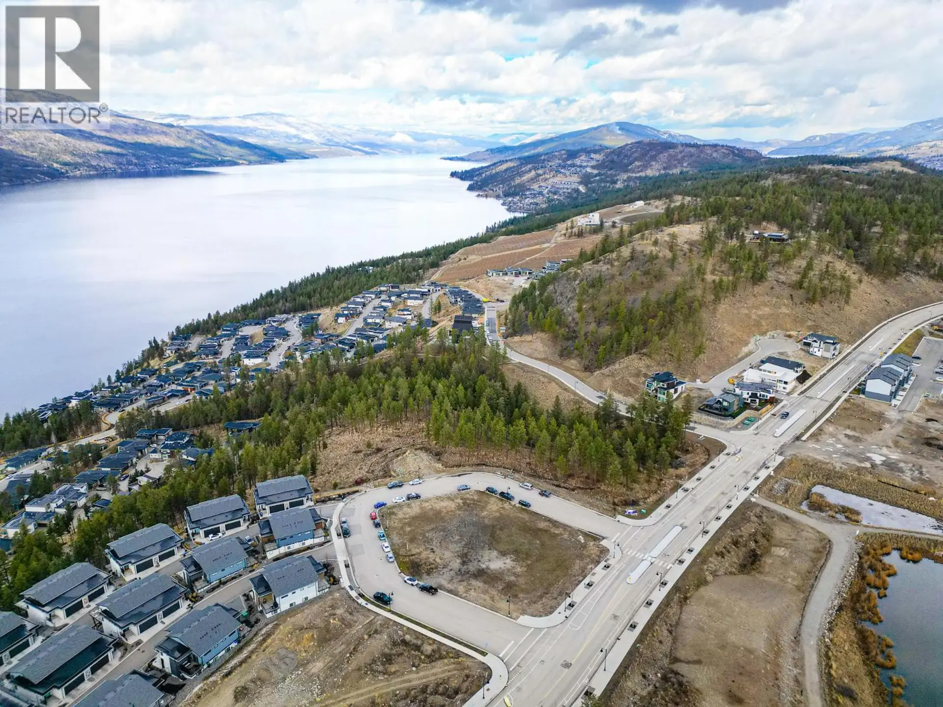 Property at 1810 HILLTOP CRESCENT, Kelowna, BC