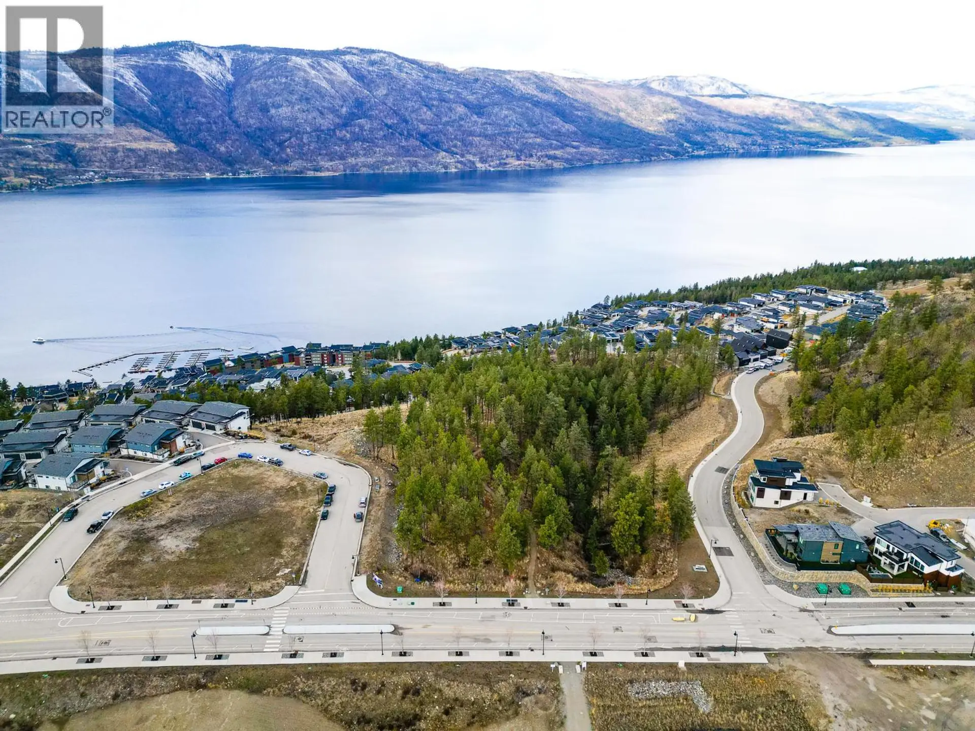 Property at 1810 HILLTOP CRESCENT, Kelowna, BC