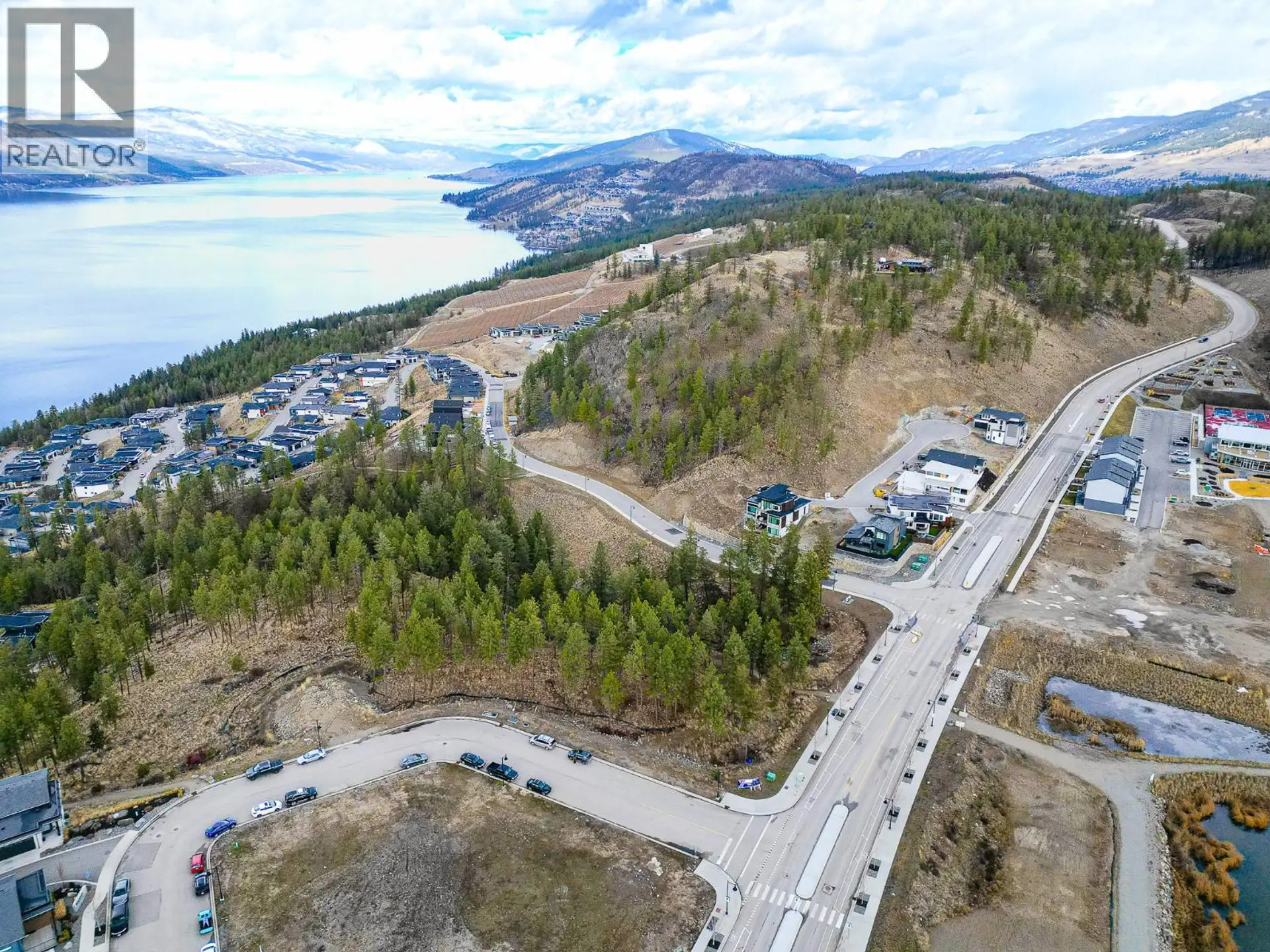 Property at 1810 HILLTOP CRESCENT, Kelowna, BC