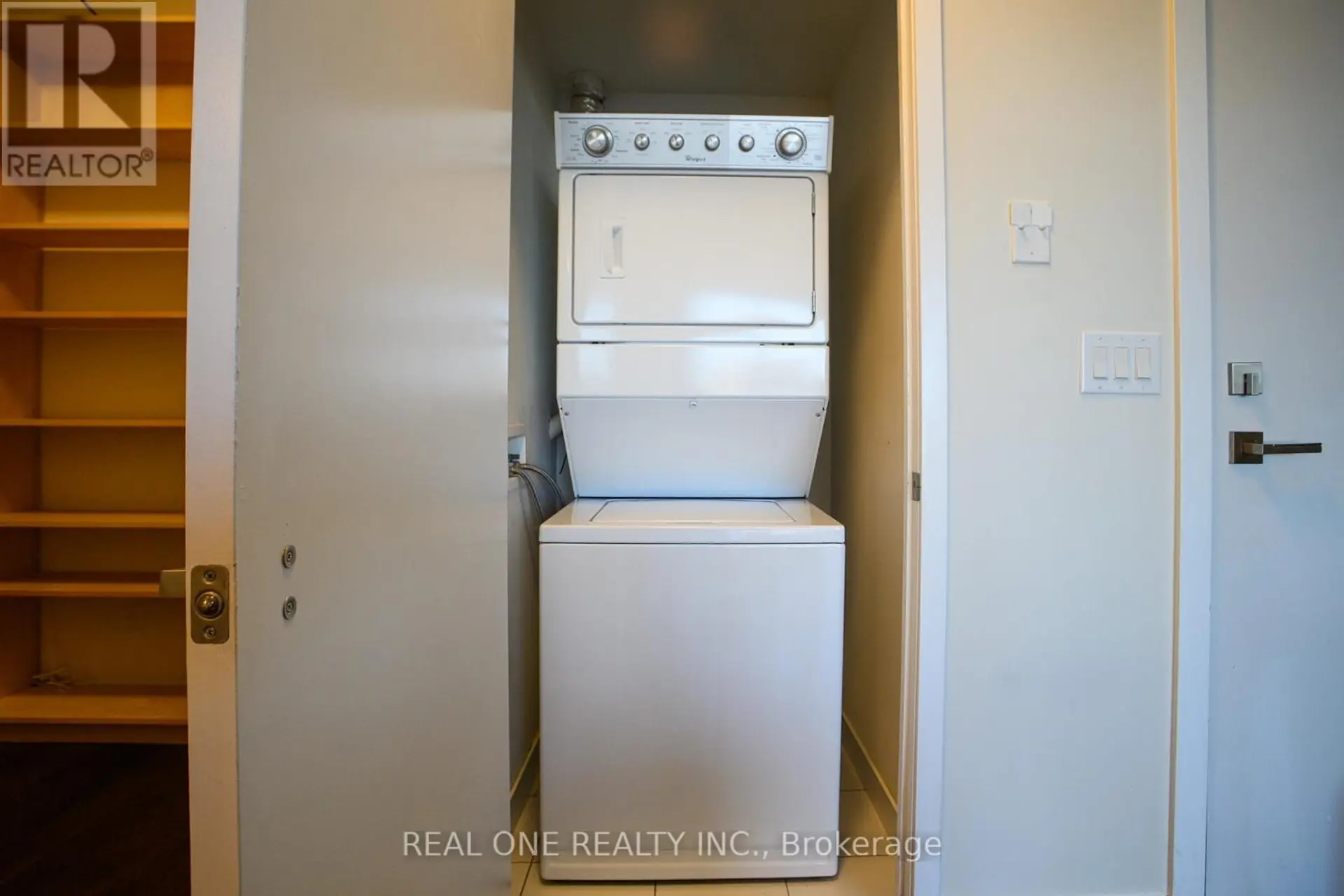 #1410 510 CURRAN PLACE - Image 15