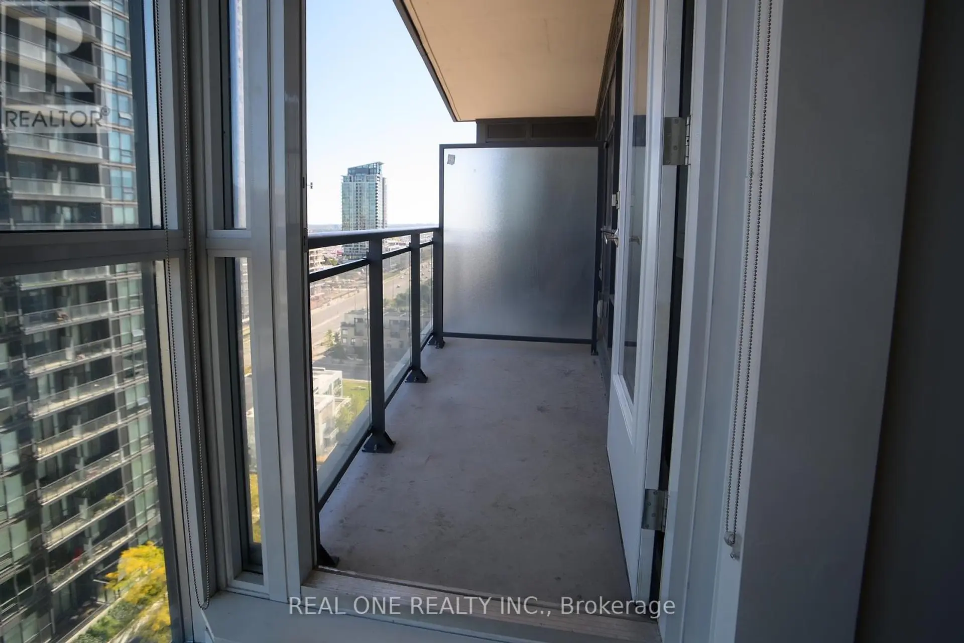 #1410 510 CURRAN PLACE - Image 8