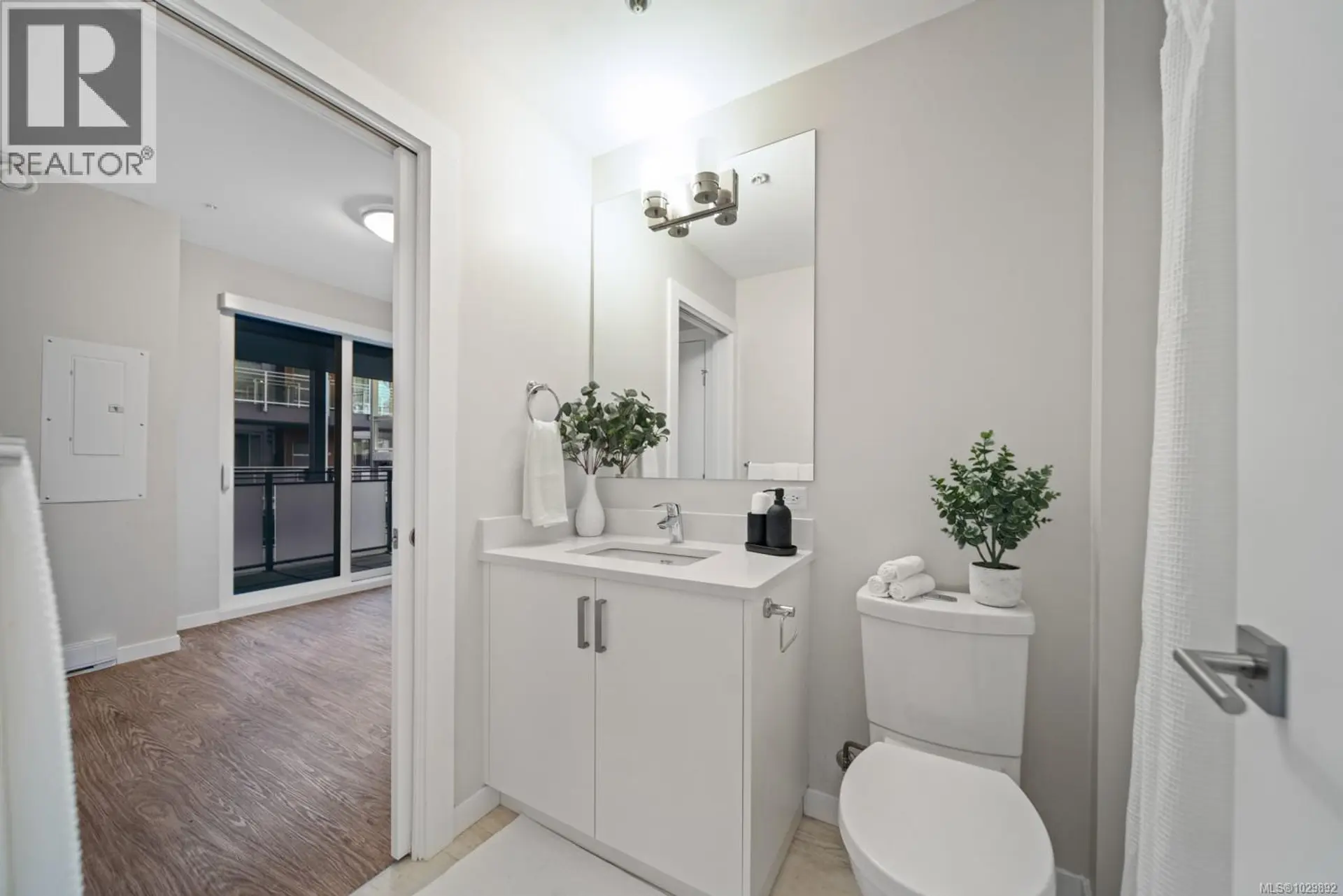 Property at #205 91 CHAPEL ST, Nanaimo, BC