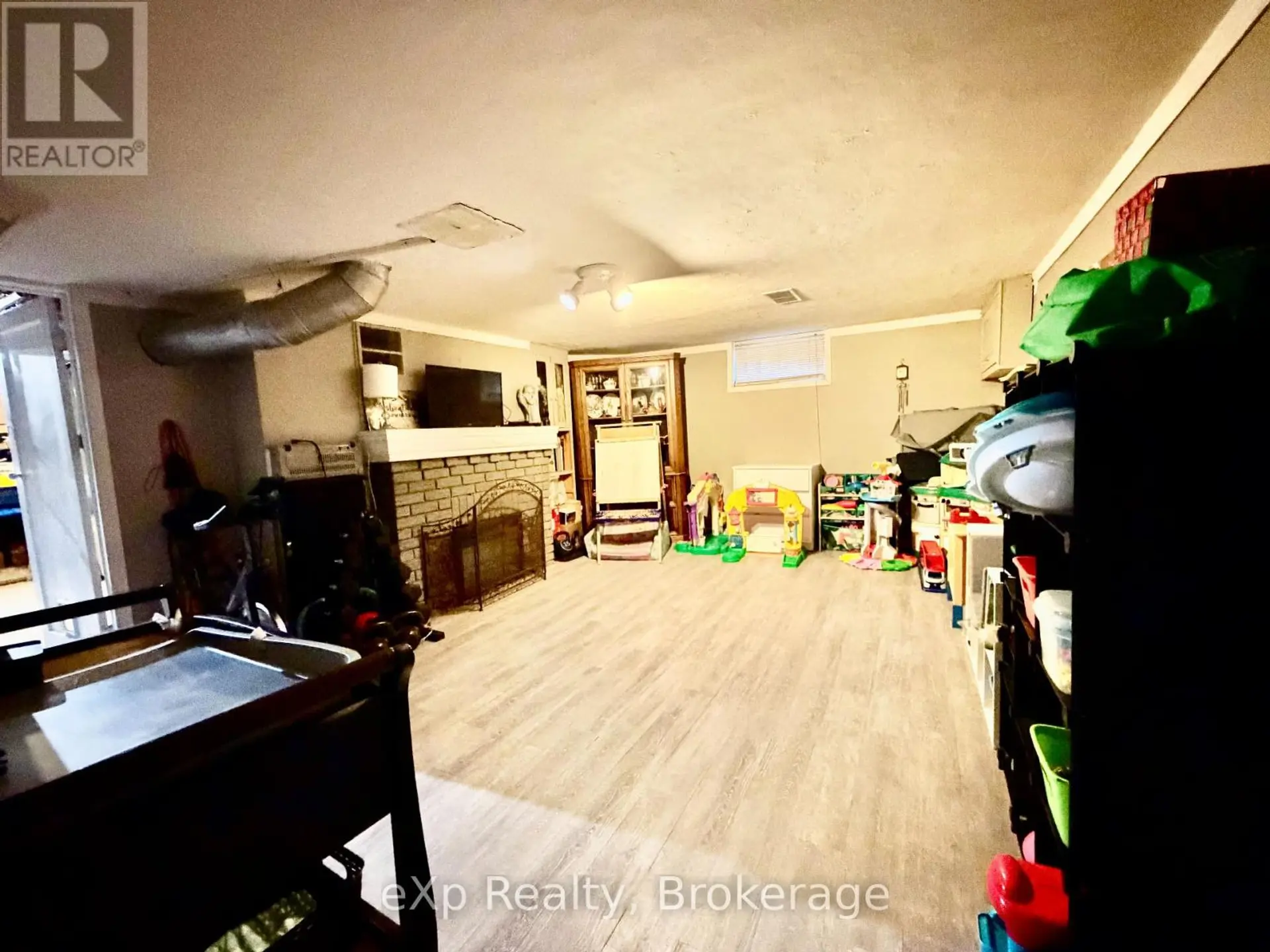 580 11TH AVENUE - Image 14