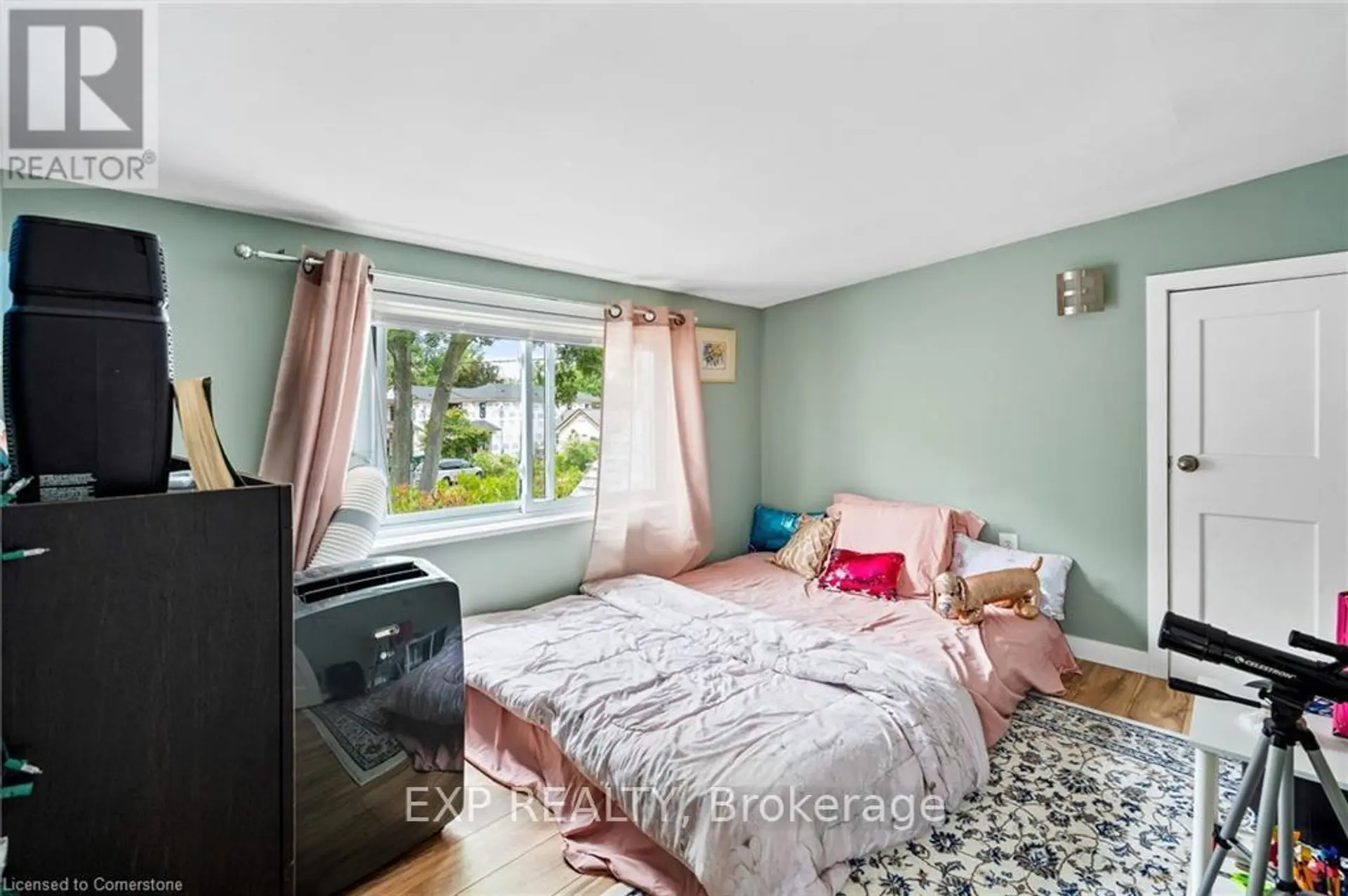 70 JARROW ROAD - Image 11