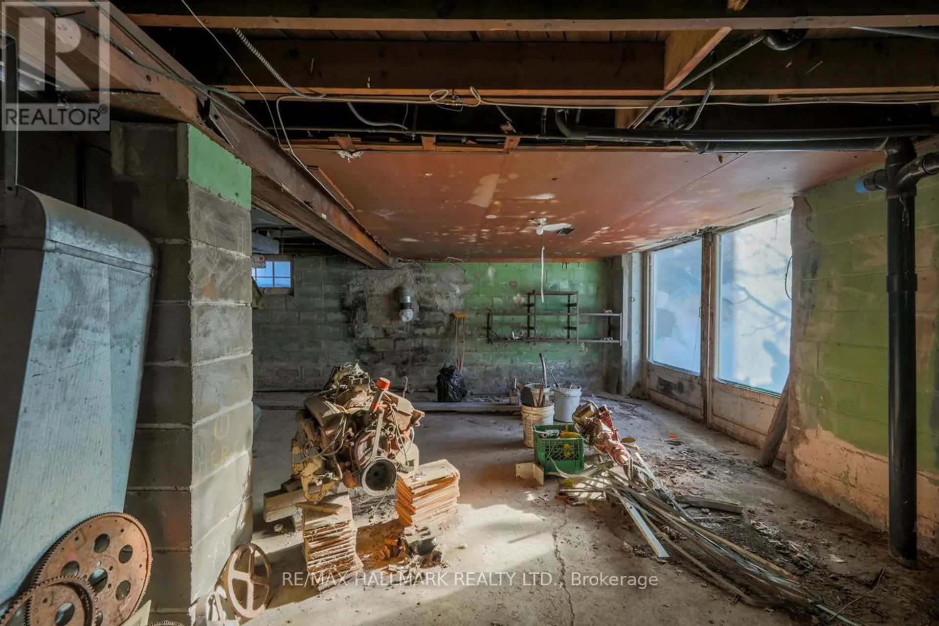 63 HIGHVIEW AVENUE - Image 14