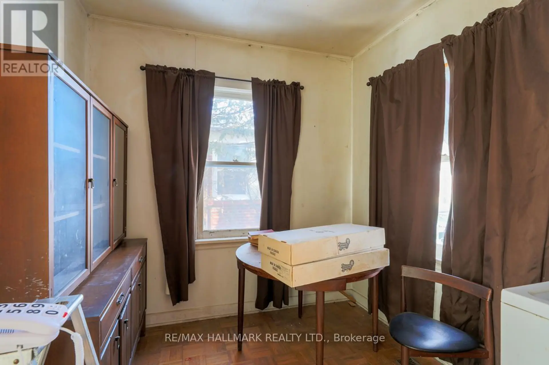63 HIGHVIEW AVENUE - Image 6