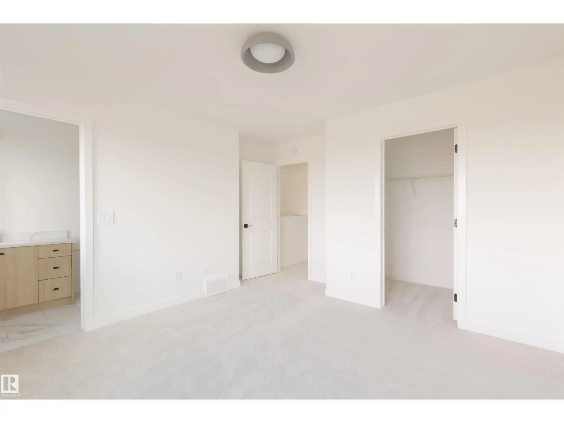 2638 62 ST SW - Image 12