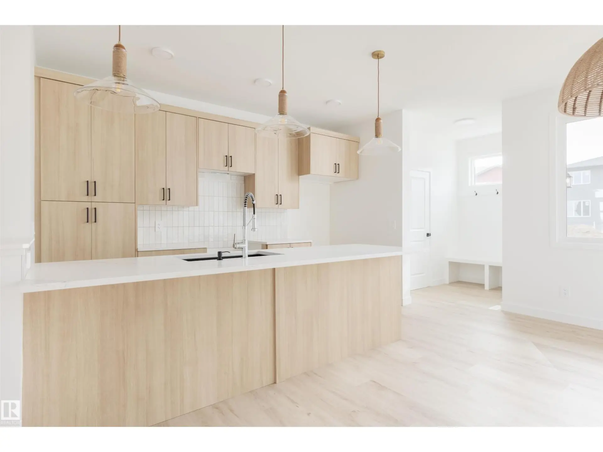 2638 62 ST SW - Image 5