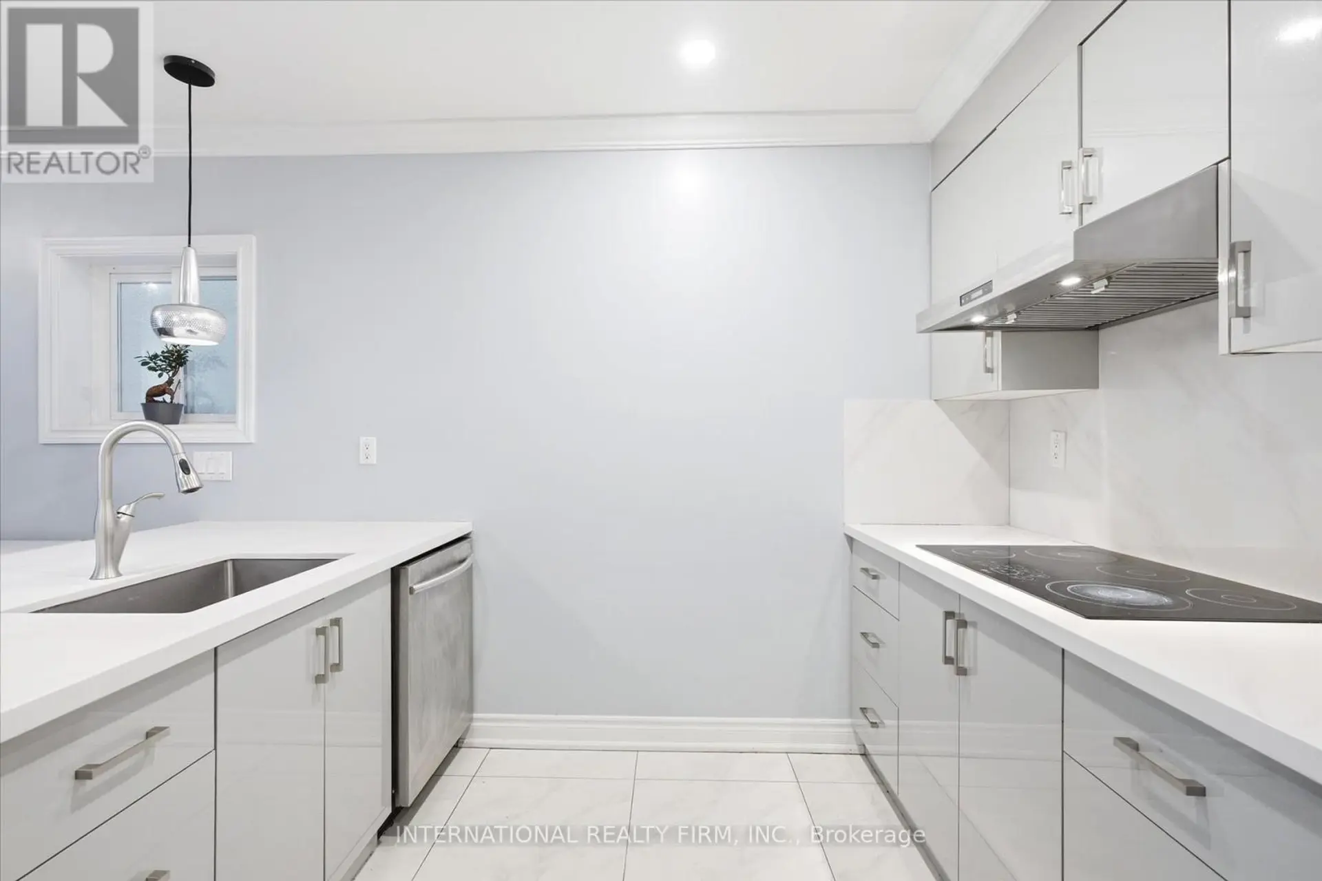 568 DELAWARE AVENUE N - Image 7