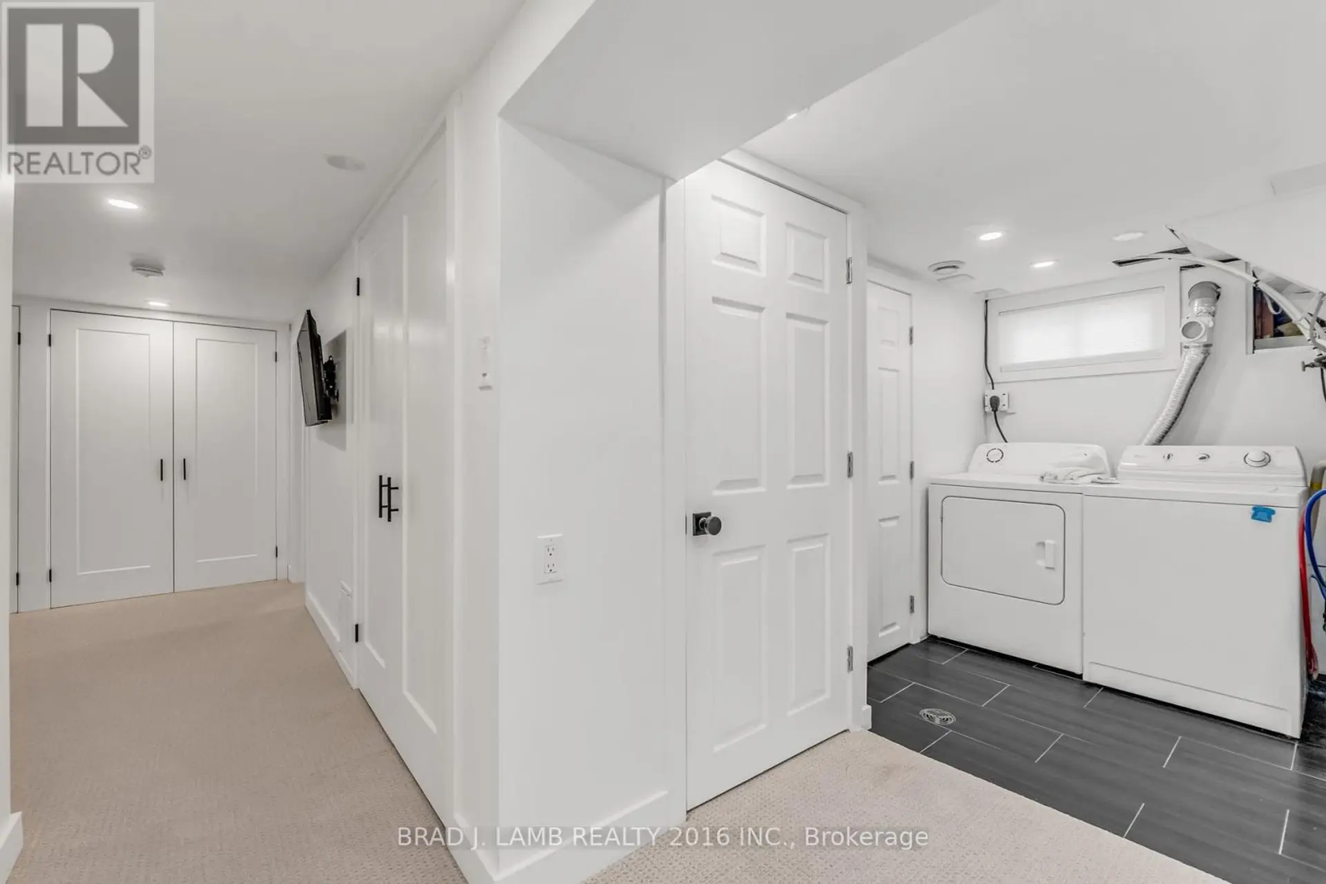 794 THE QUEENSWAY - Image 14