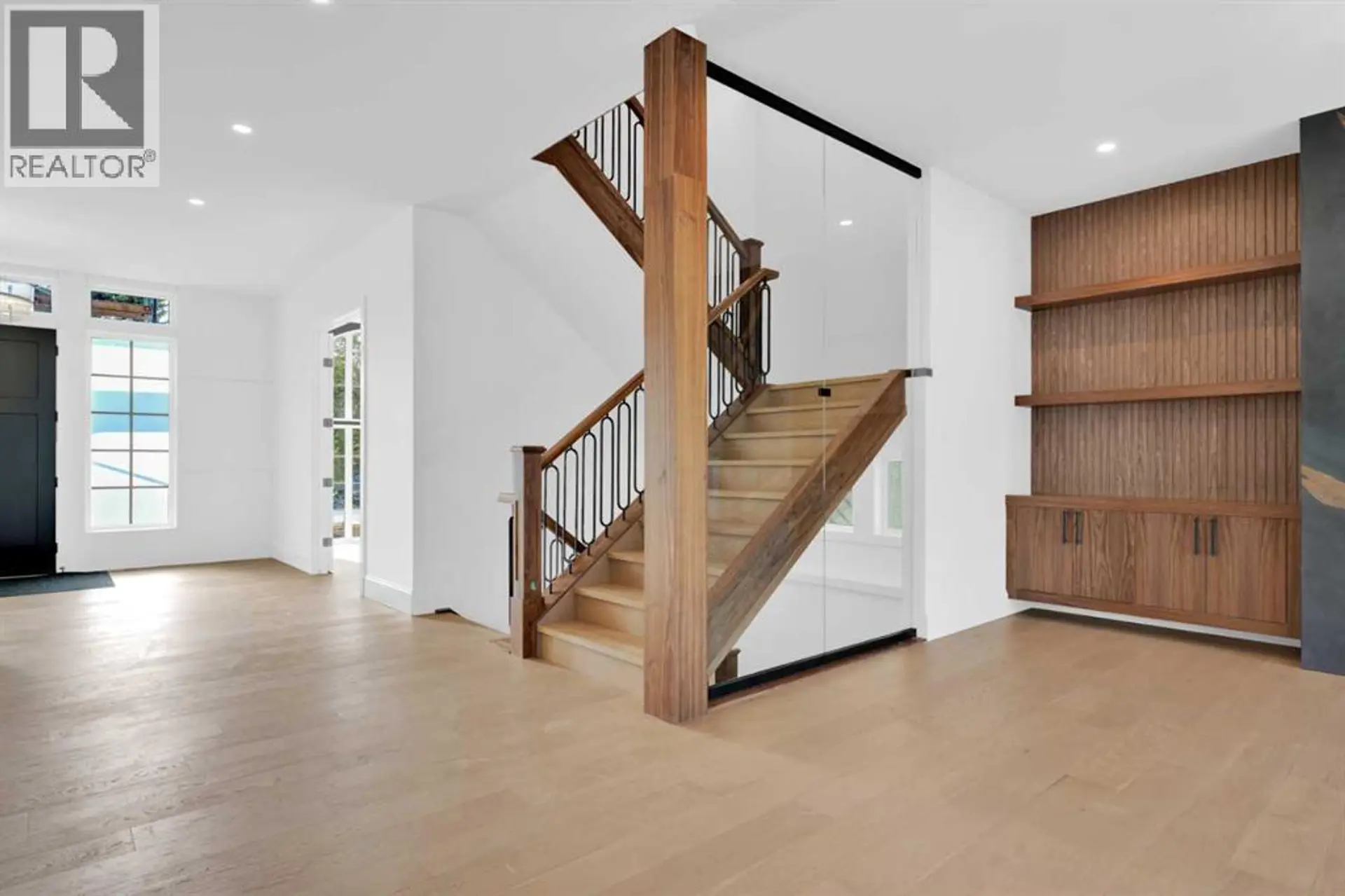 1605 9 STREET NW - Image 5