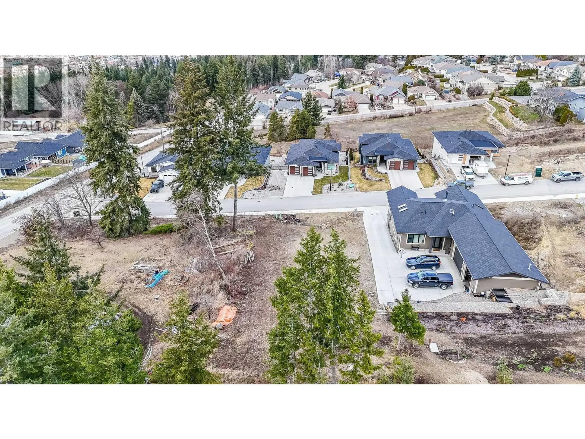 Property at 1060 16 AVENUE SE, Salmon Arm, BC