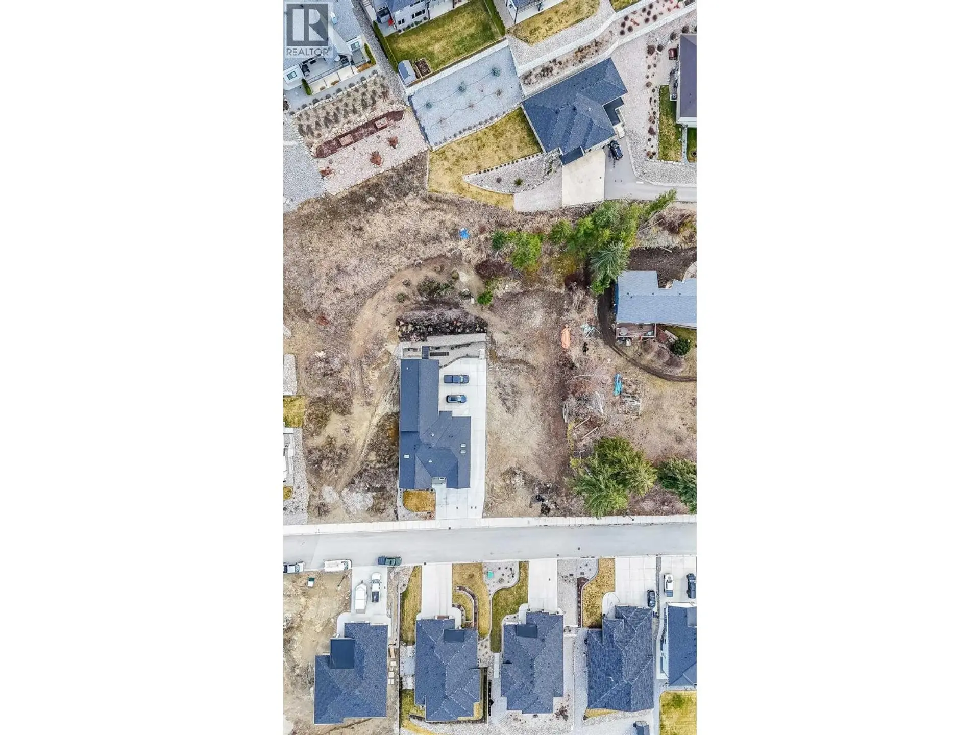 Property at 1060 16 AVENUE SE, Salmon Arm, BC