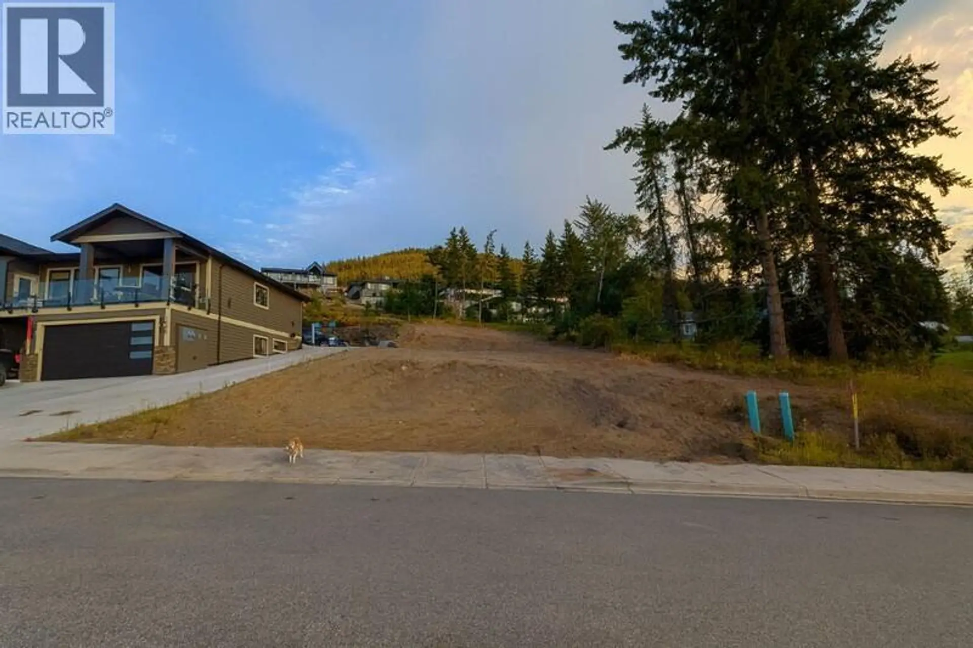 Property at 1060 16 AVENUE SE, Salmon Arm, BC