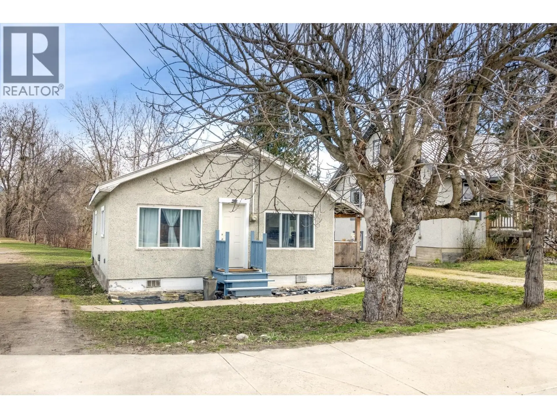 Property at 680 10 STREET SW, Salmon Arm, BC