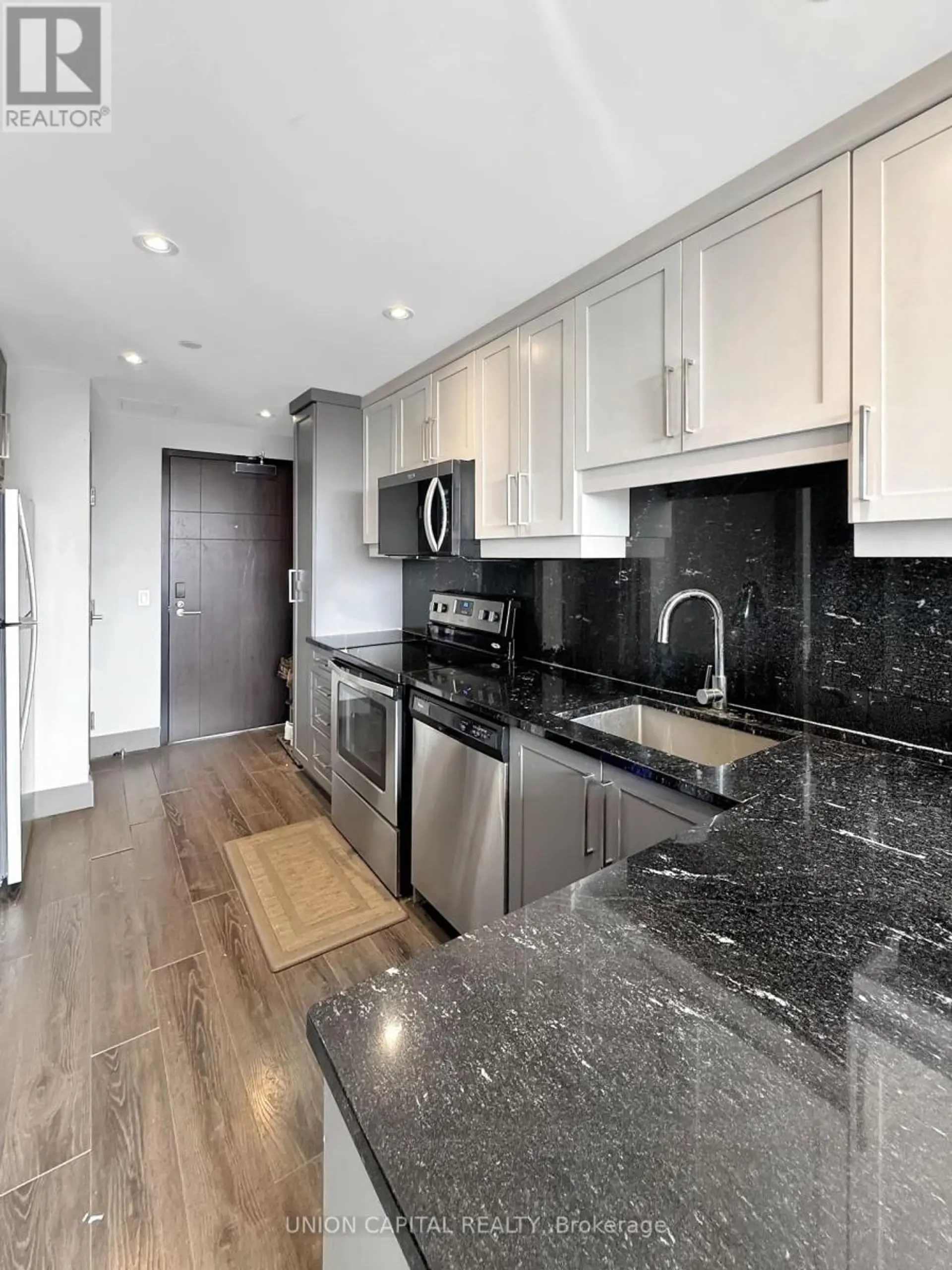 #CP618 330 PHILLIP STREET - Image 2