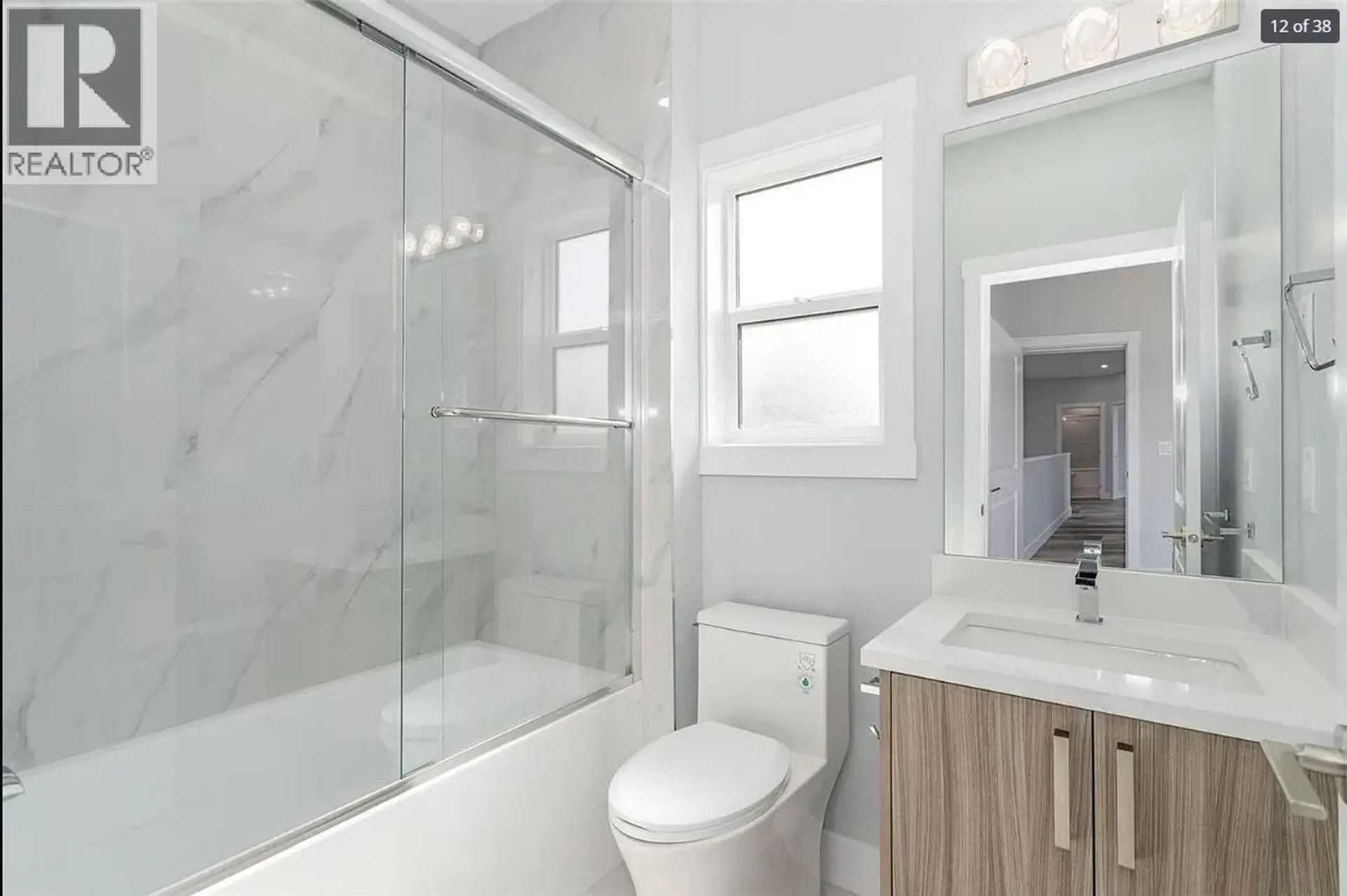 Property at #1 1046 MARTIN AVENUE, Kelowna, BC