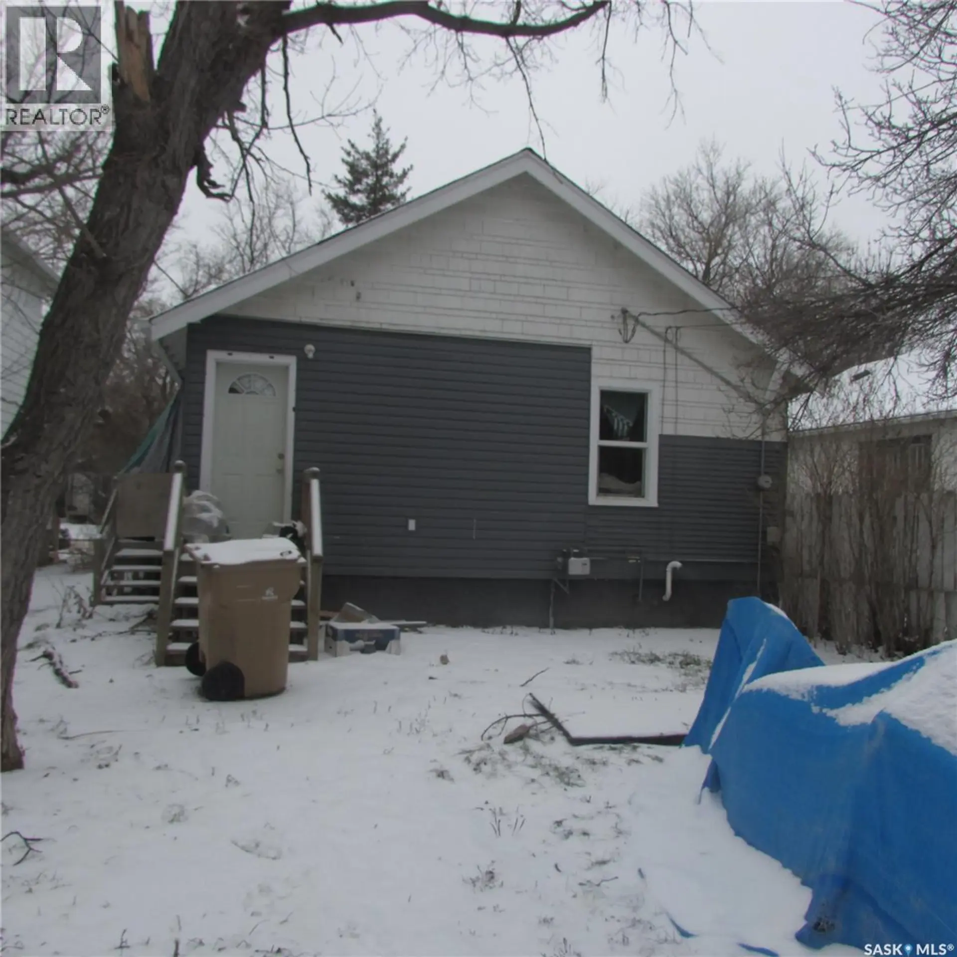 1437 ELPHINSTONE STREET - Image 3