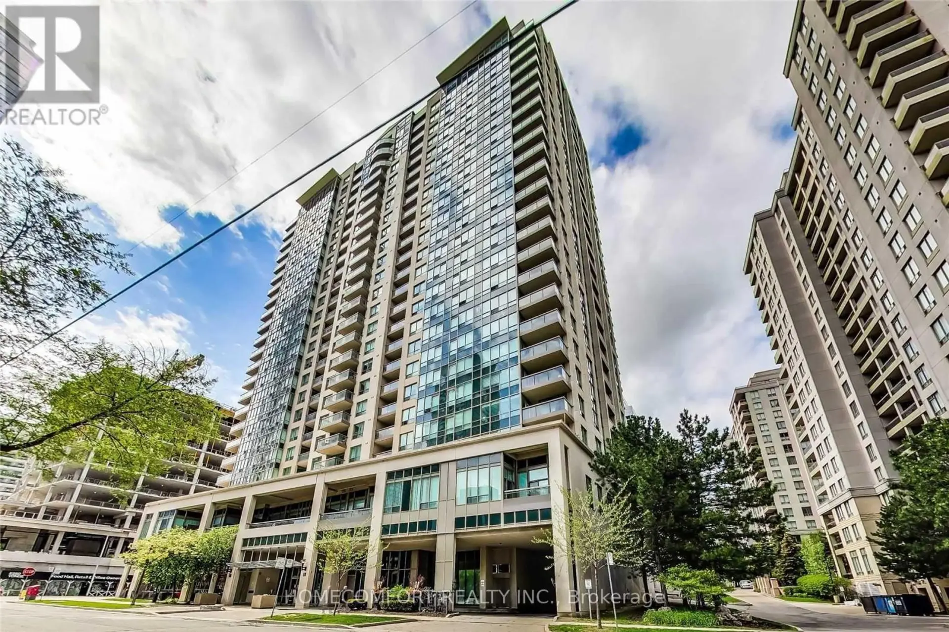 #312 18 PARKVIEW AVENUE - Image 1