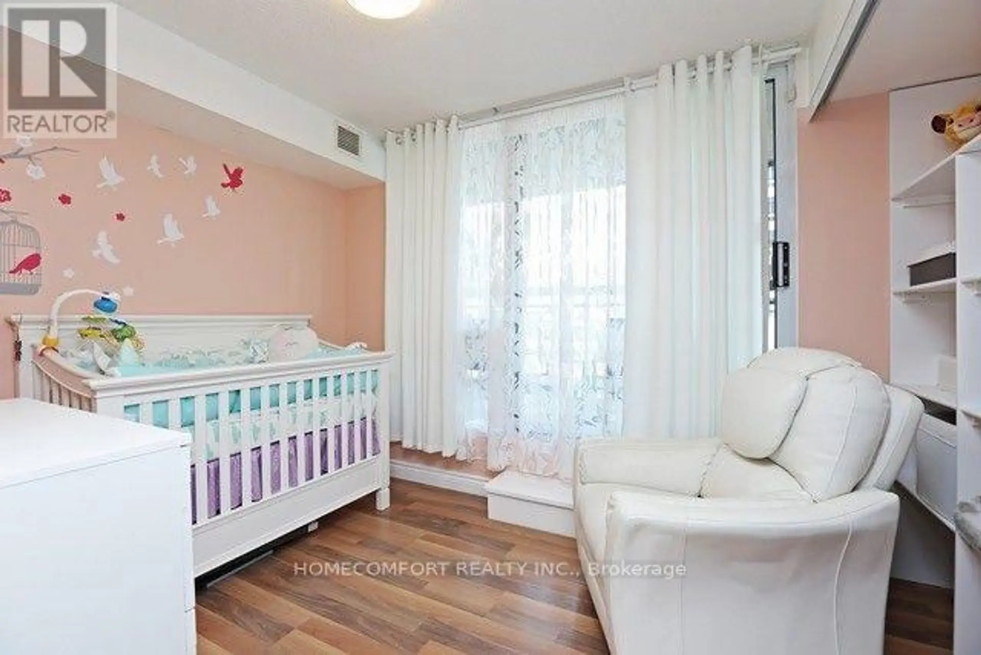 #312 18 PARKVIEW AVENUE - Image 12