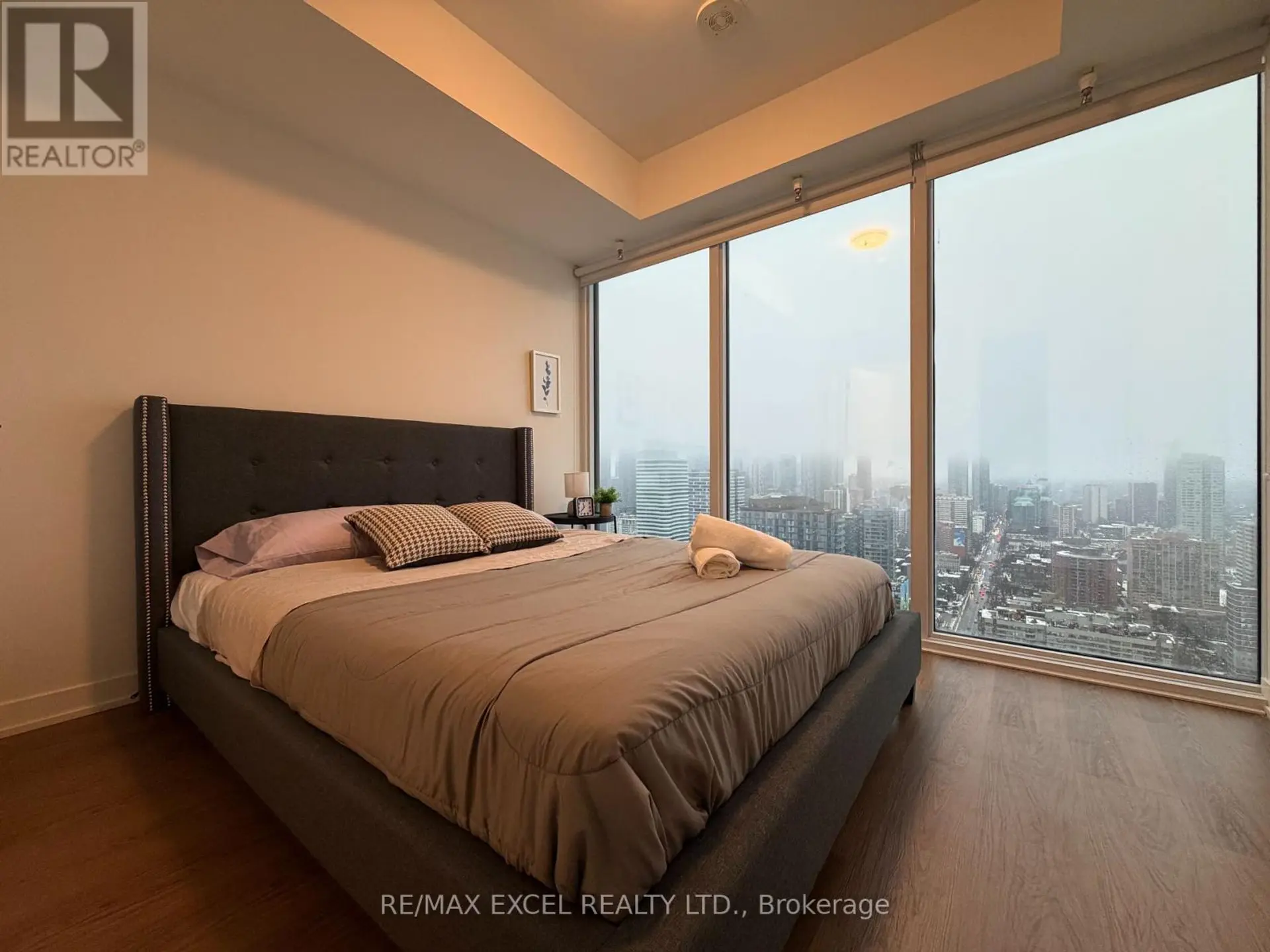 #4808 319 JARVIS STREET - Image 7