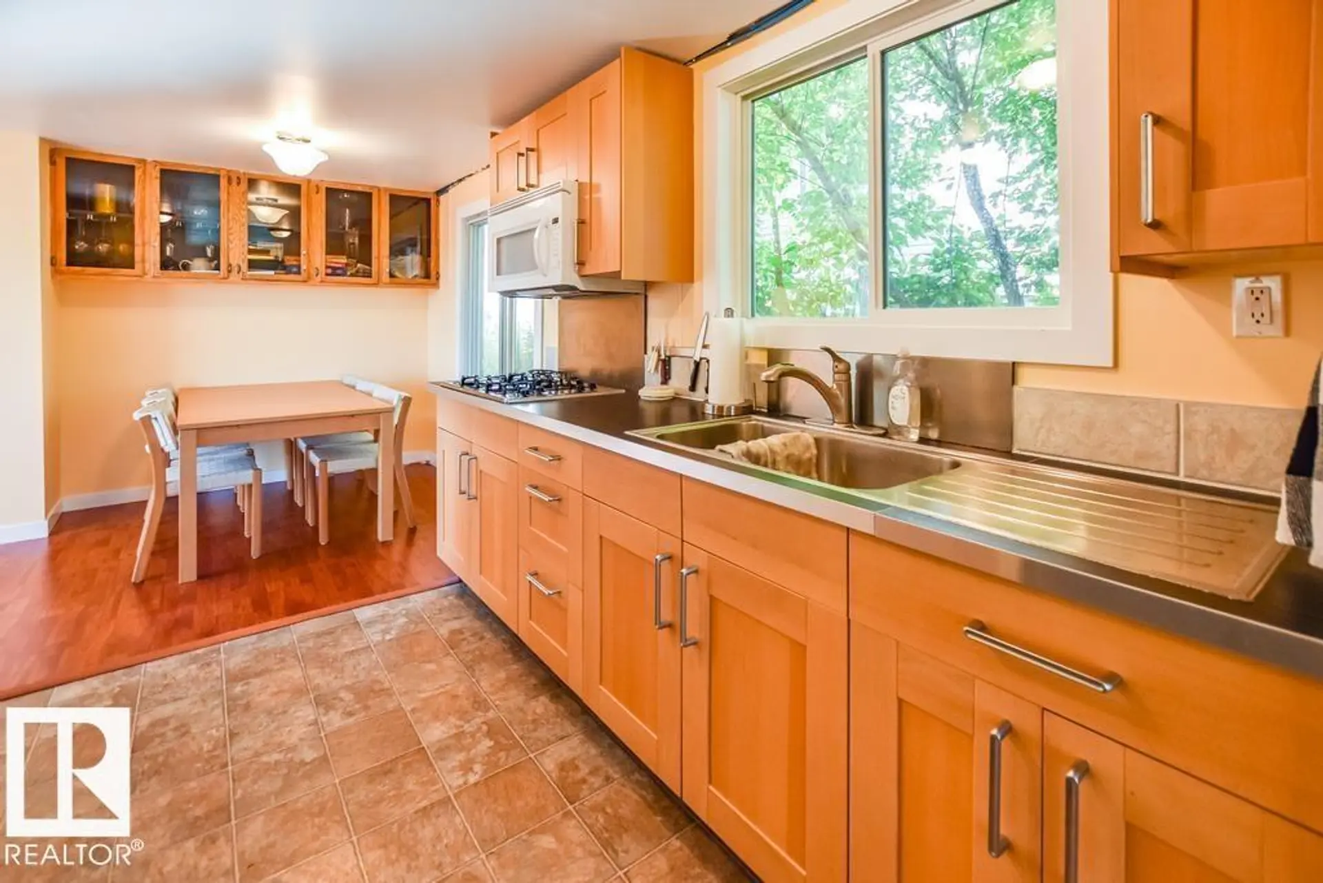 320 PERCH CLOSE - Image 10