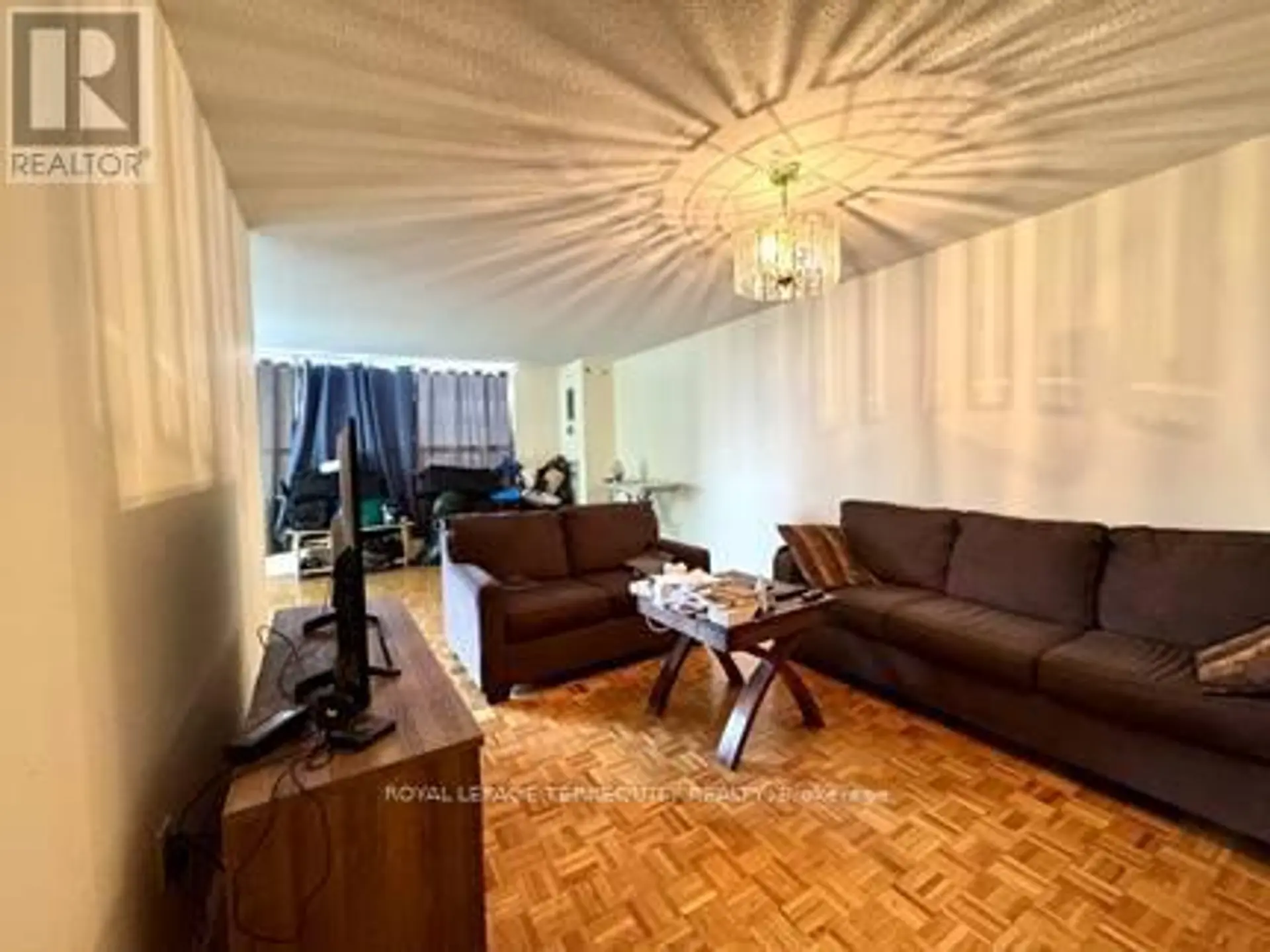#605 40 PANORAMA COURT - Image 2
