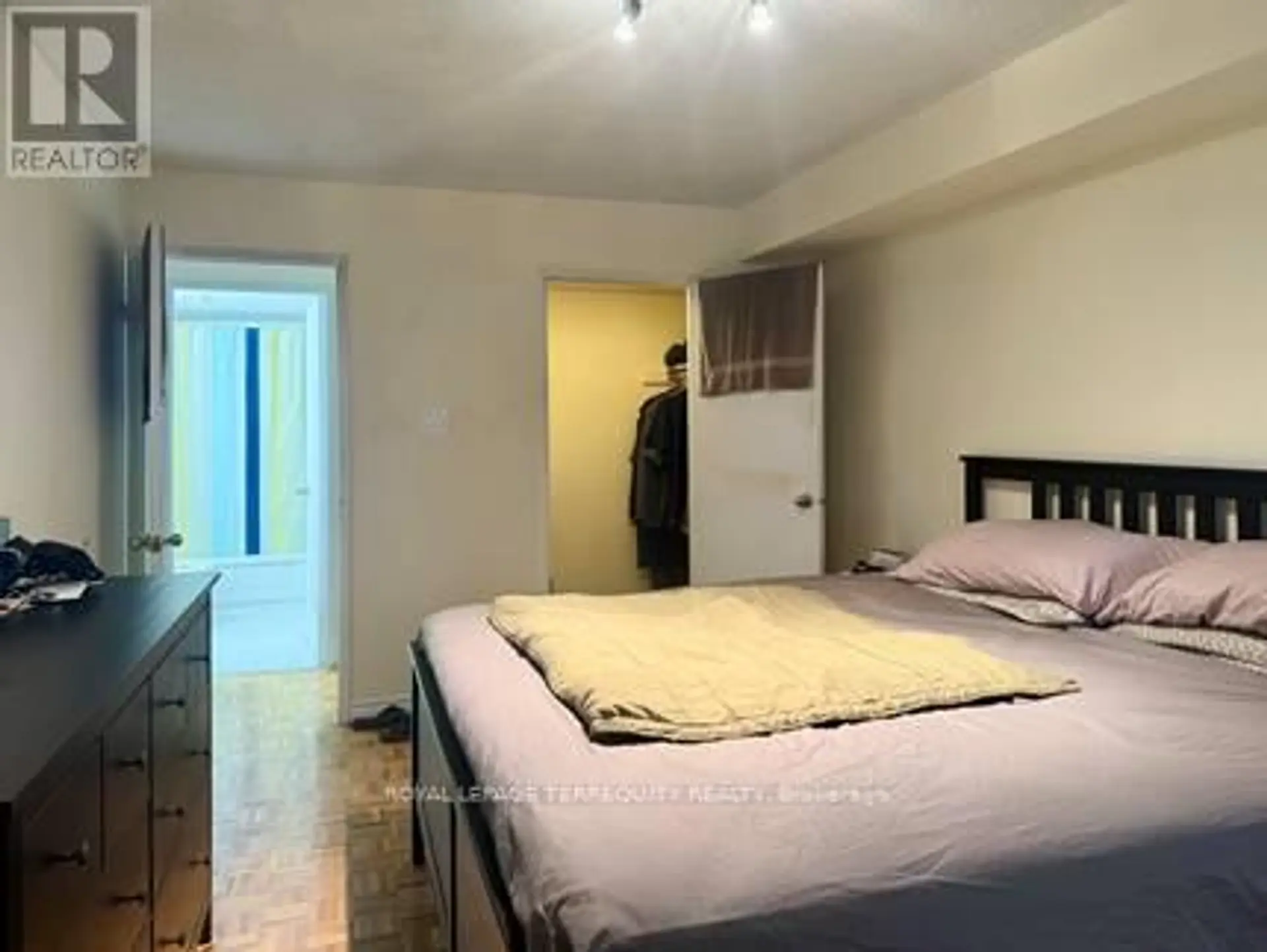 #605 40 PANORAMA COURT - Image 8