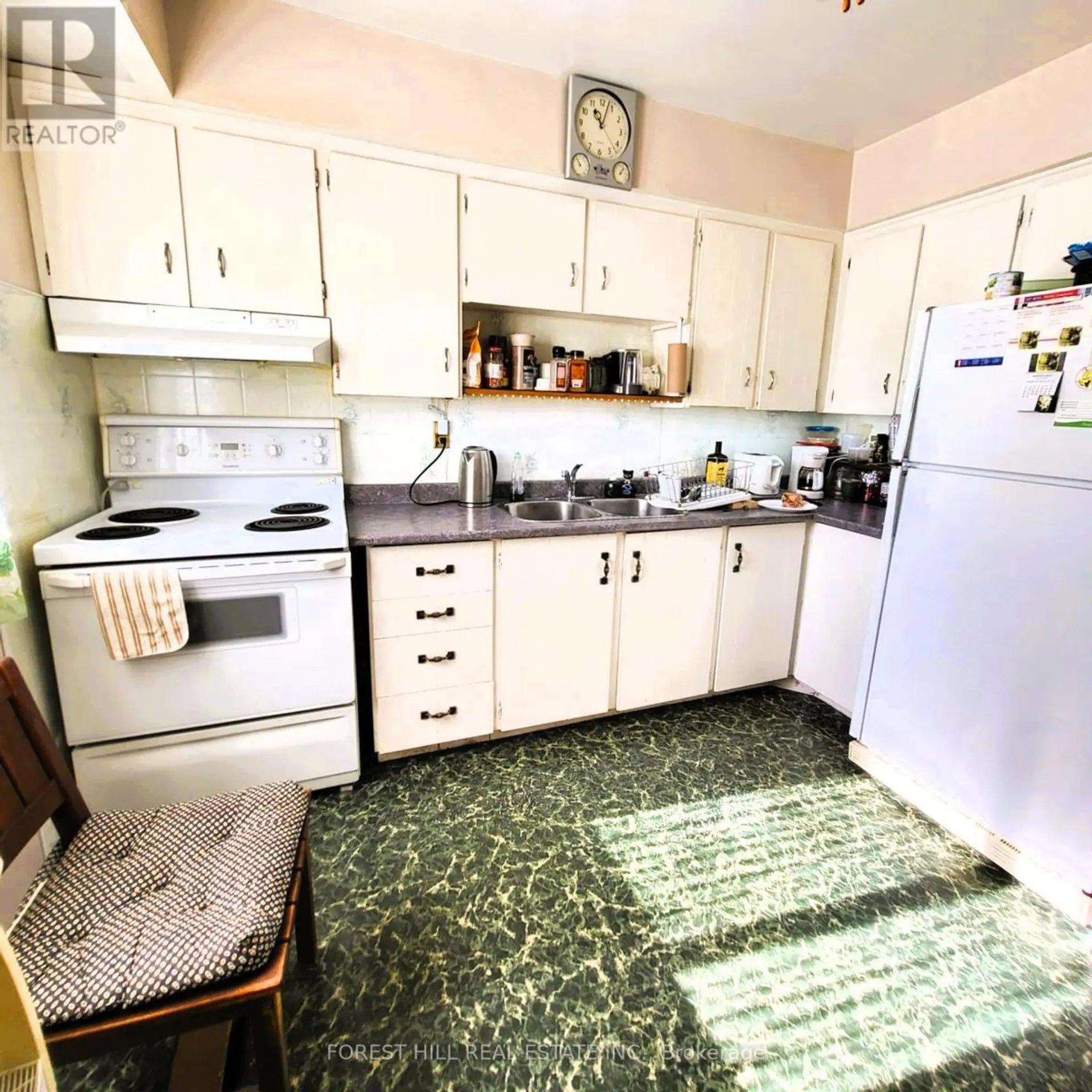 #104 104 BARONWOOD COURT - Image 6