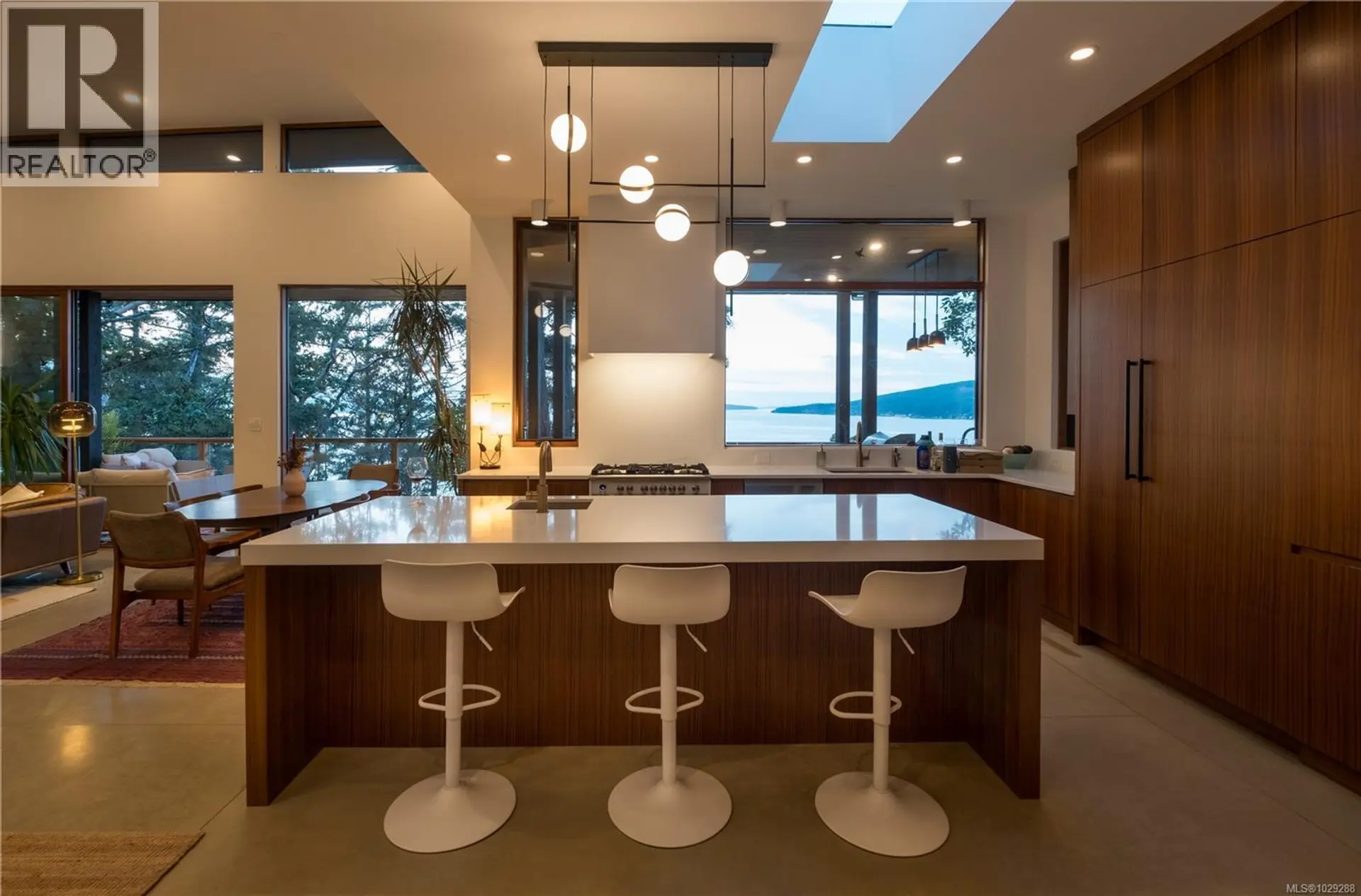 Property at 154 NARROWS WEST RD, Salt Spring, BC