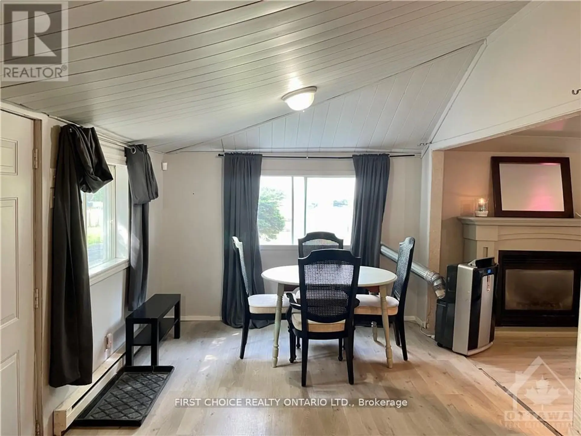 397 BAYVIEW DRIVE - Image 2