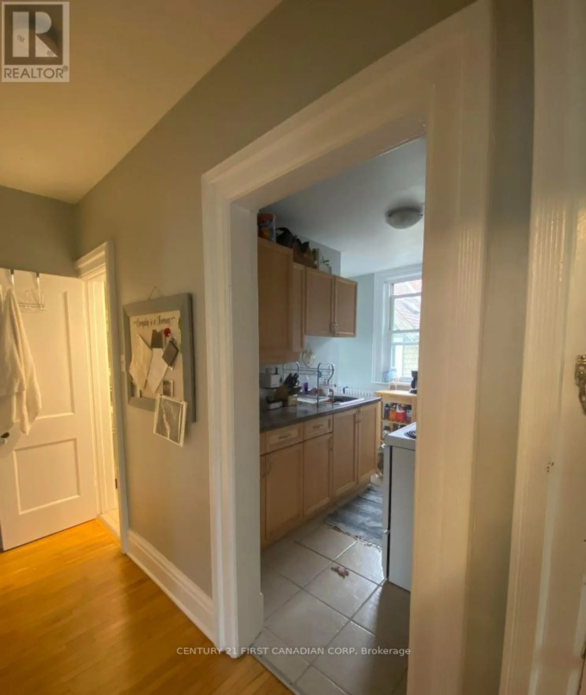 281 HILL STREET - Image 7