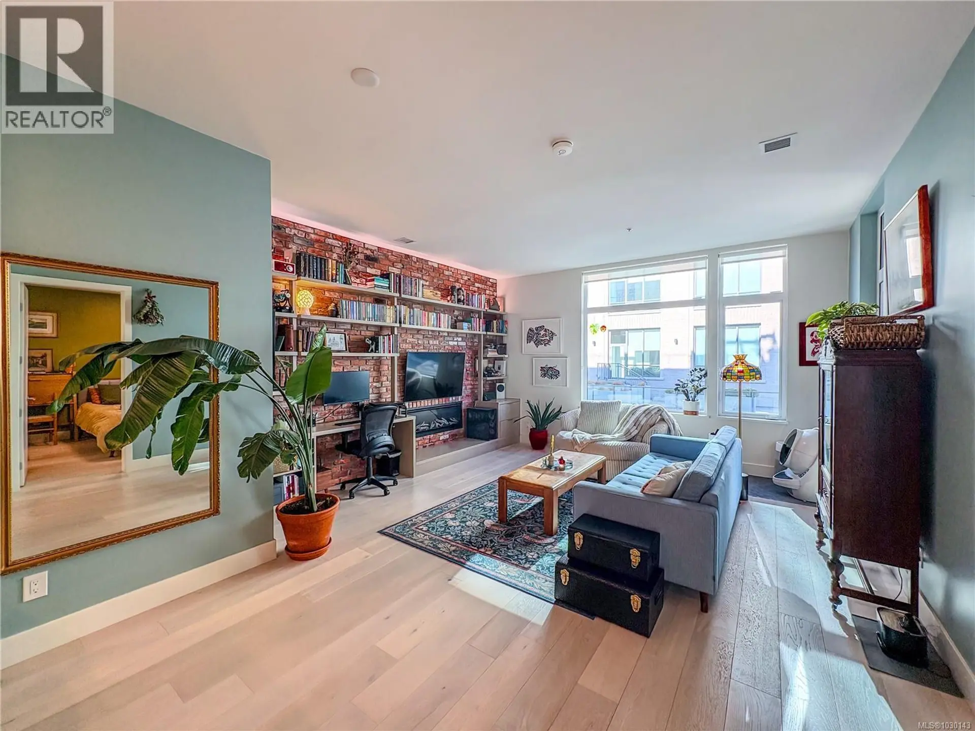 Property at #301 501 Park Pl, Esquimalt, BC