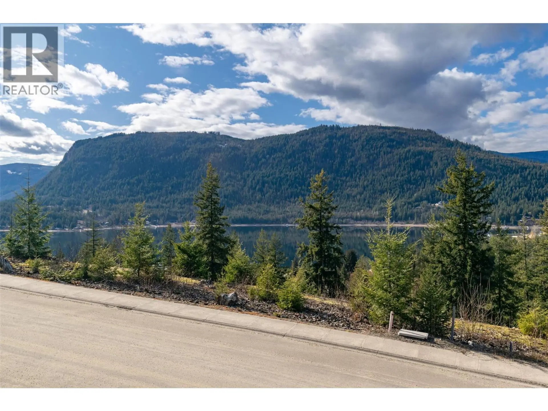 Property at 282 BAYVIEW DRIVE, Sicamous, BC