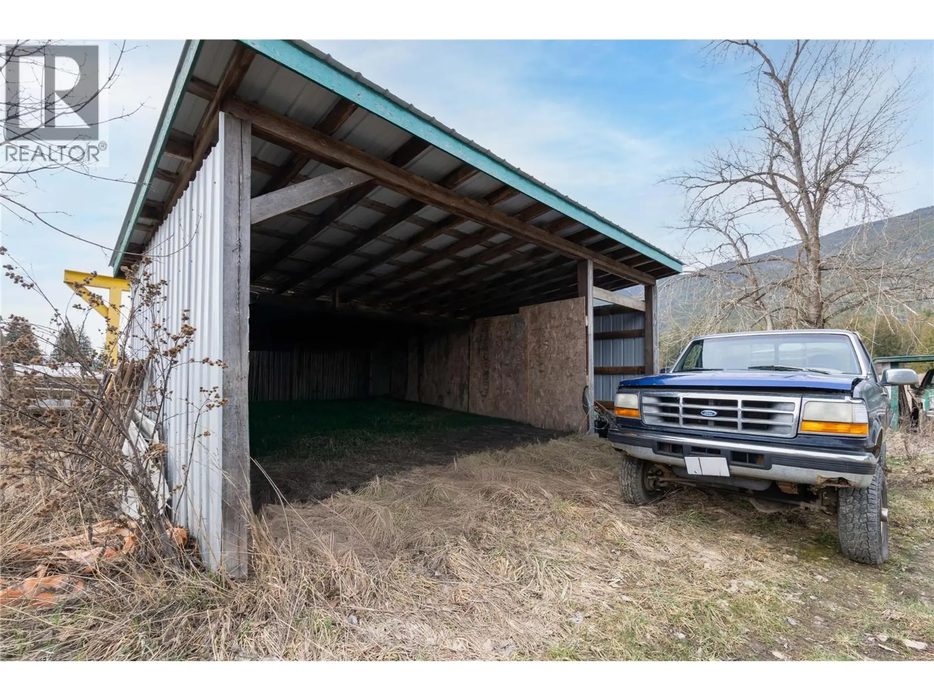 Property at 5311 30 AVENUE NW, Salmon Arm, BC