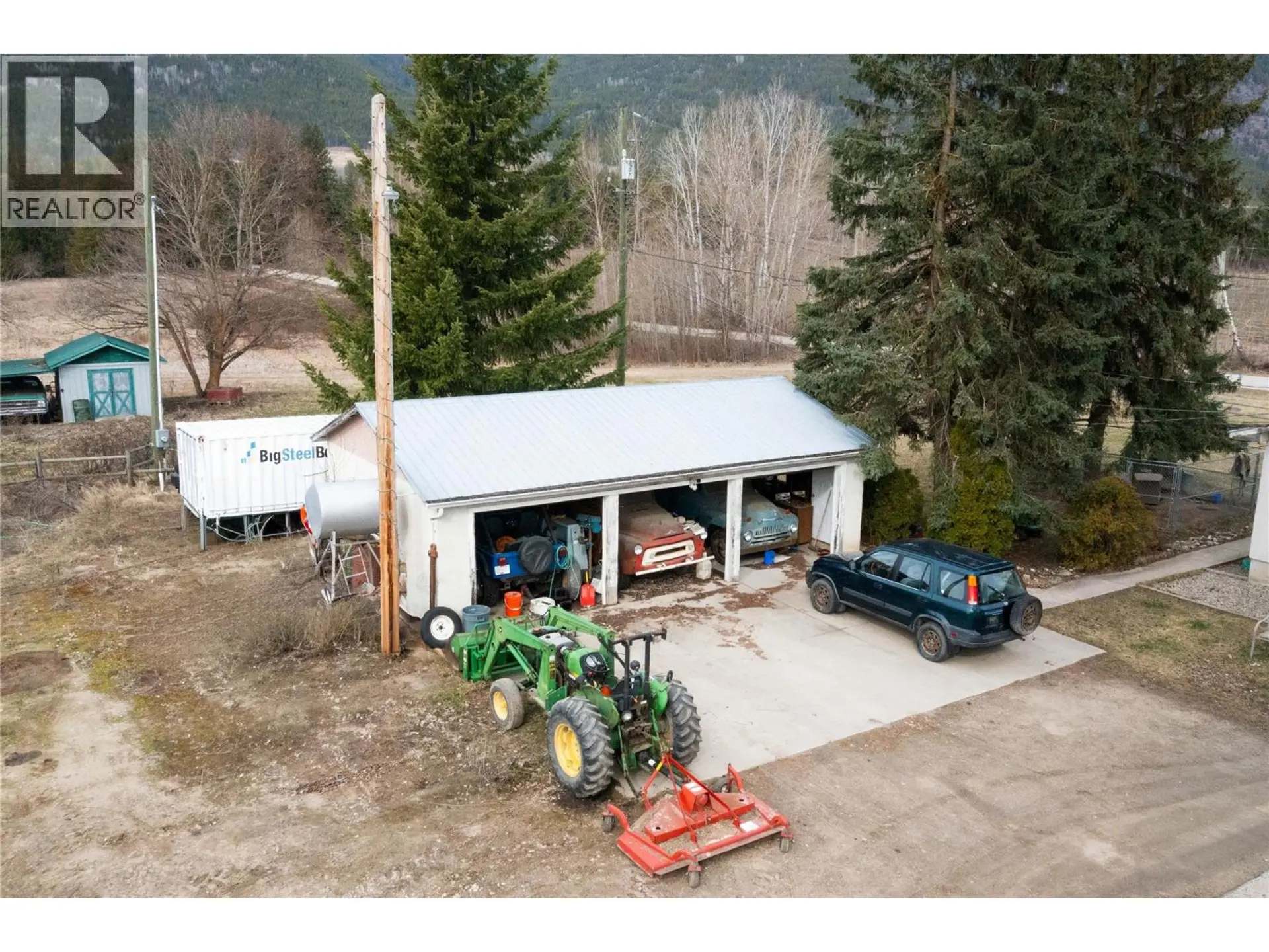 Property at 5311 30 AVENUE NW, Salmon Arm, BC