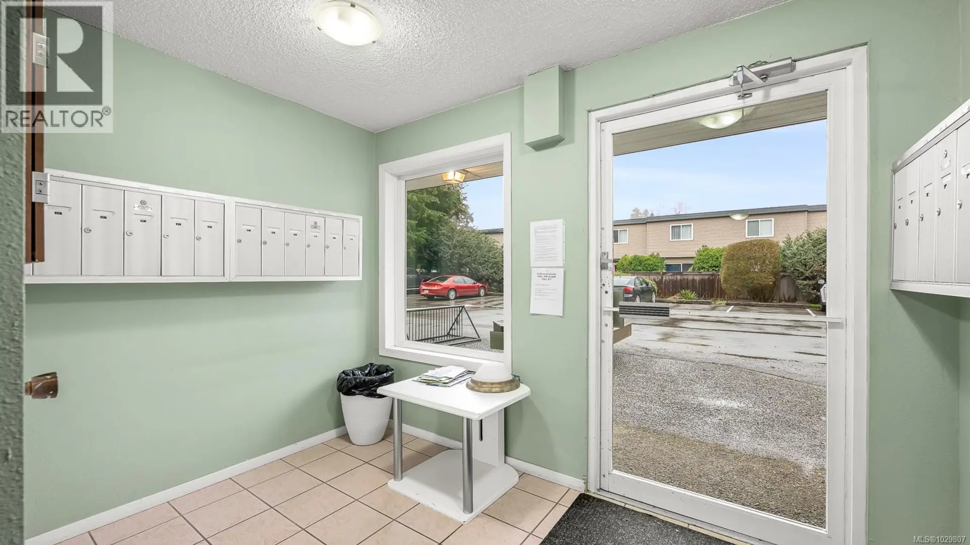 Property at #208 1130 WILLEMAR AVE, Courtenay, BC