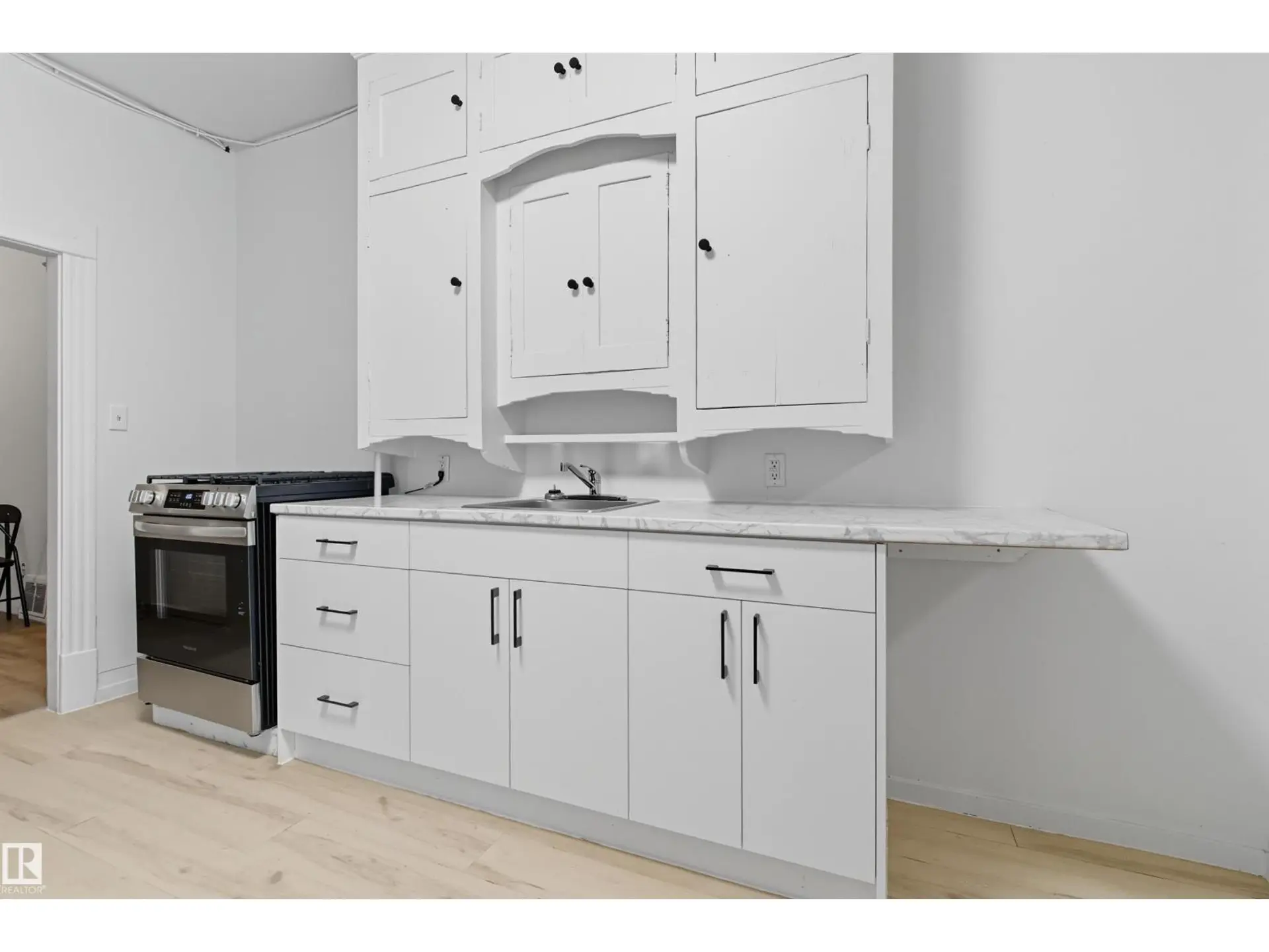 9513 103 AV NW - Image 3